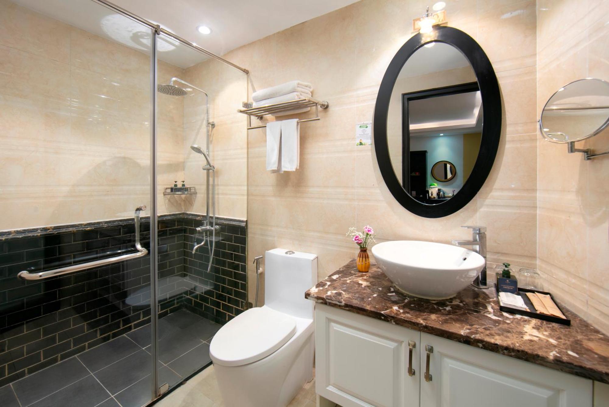 Khách sạn Harmonia & 4*