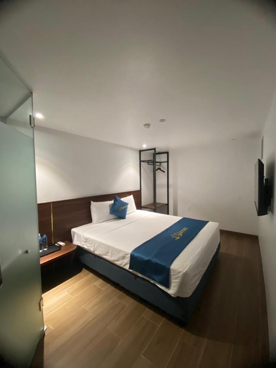 Elysinam Boutique Hạ Long