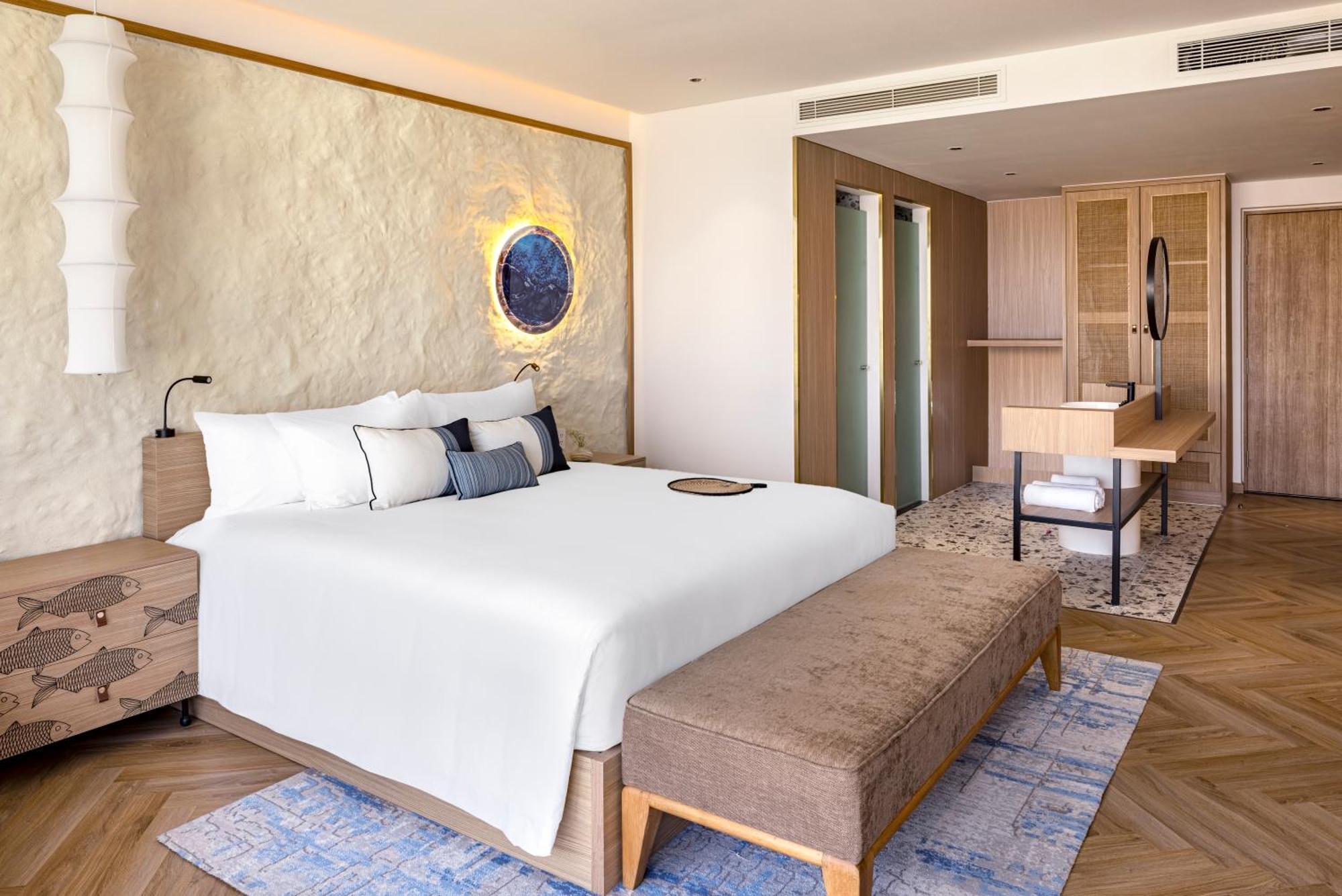 Khu nghỉ mát Wyndham Royal Beachfront &
