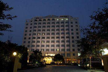 Hotel Aloha Halong
