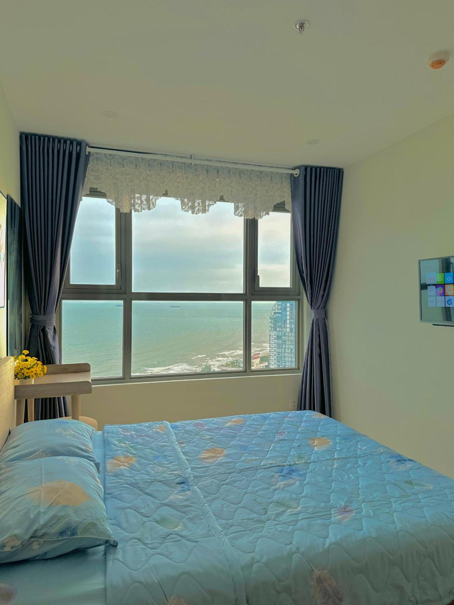 The Song - Bear Vung Tau