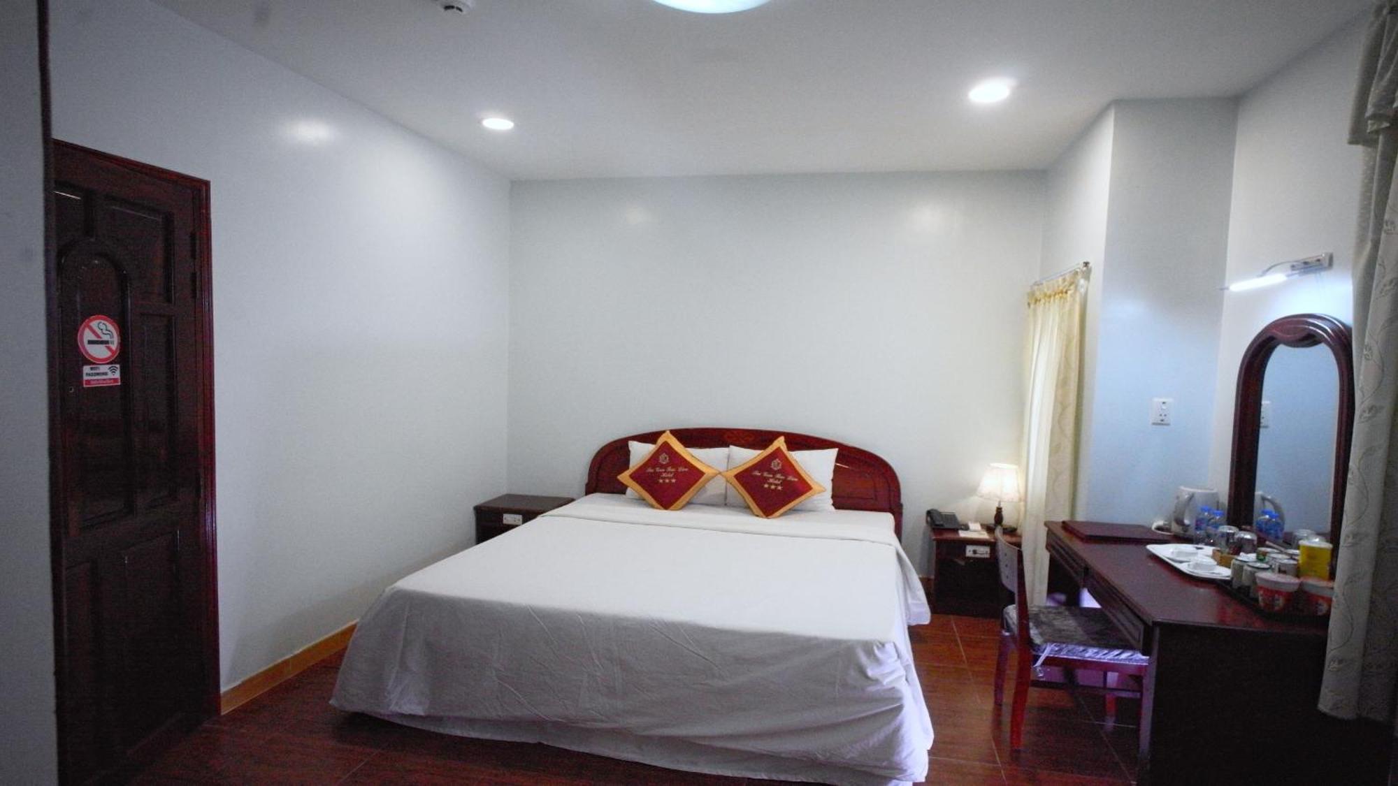 Sai Gon - Khách sạn 3*
