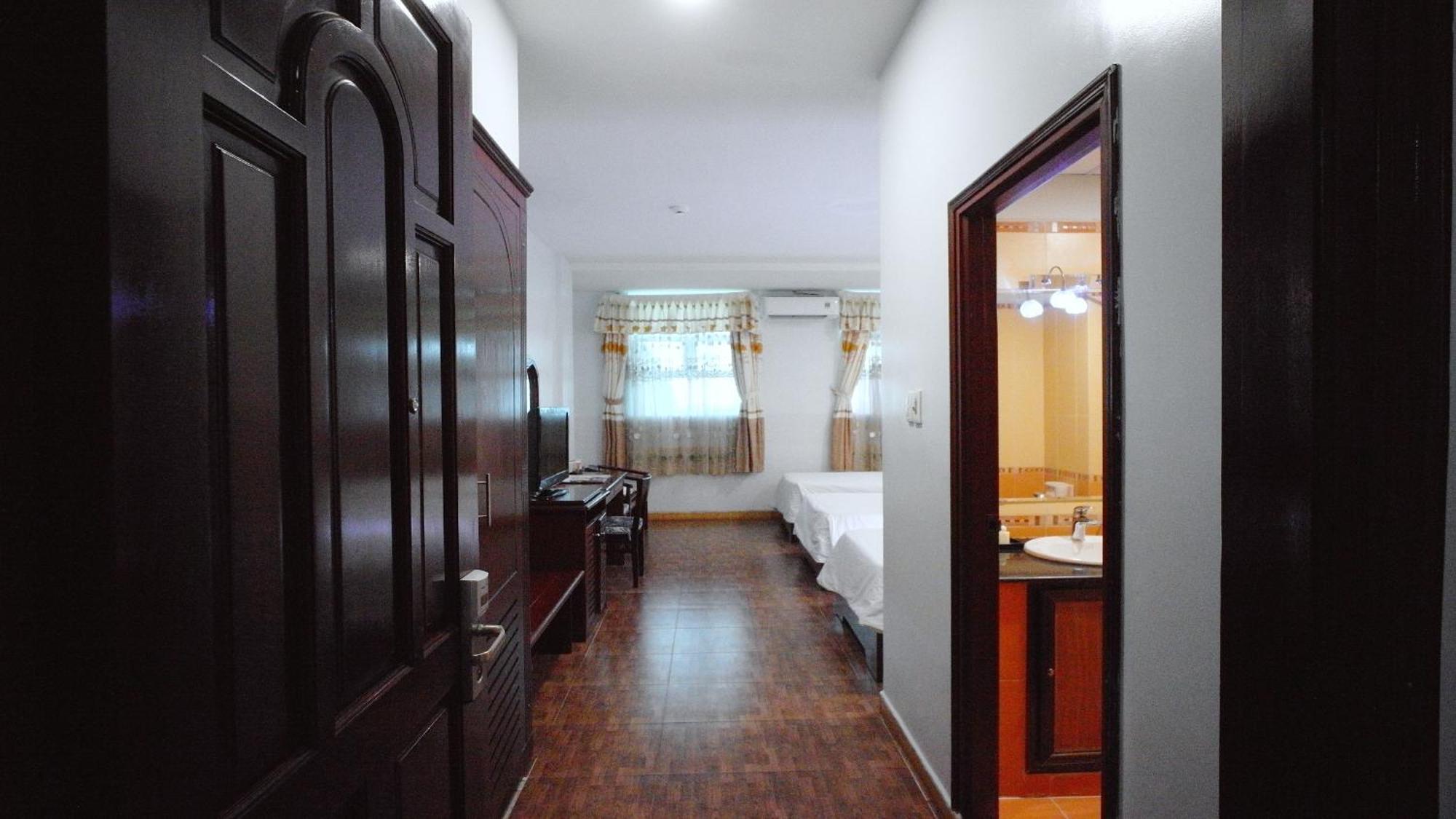 Sai Gon - Khách sạn 3*