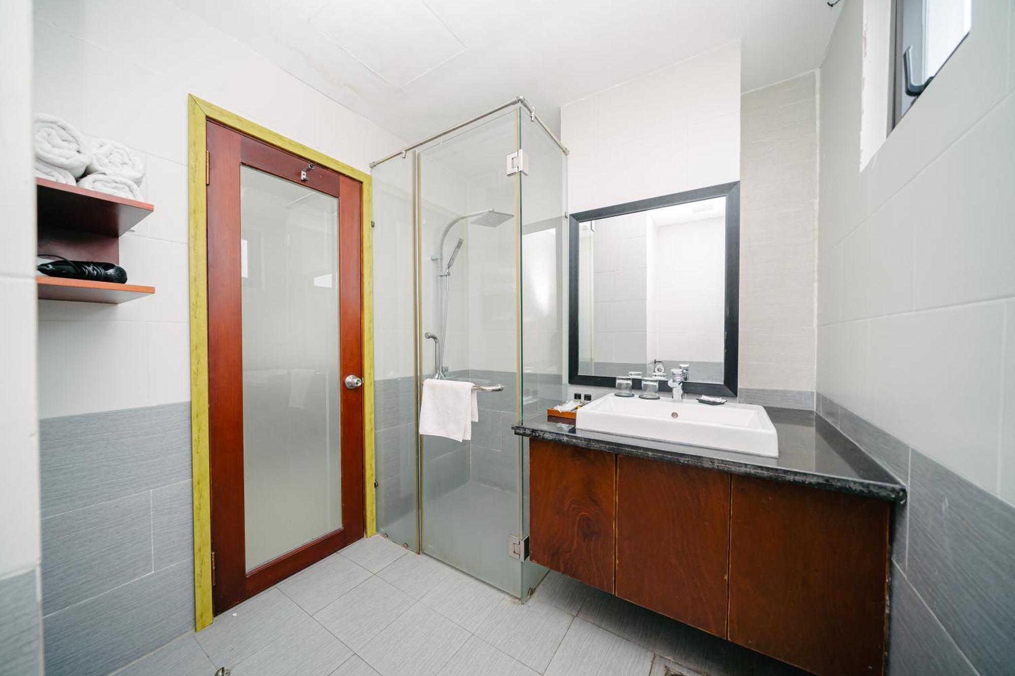 Hotel Gemma & Near Dragon Bridge Đà Nẵng