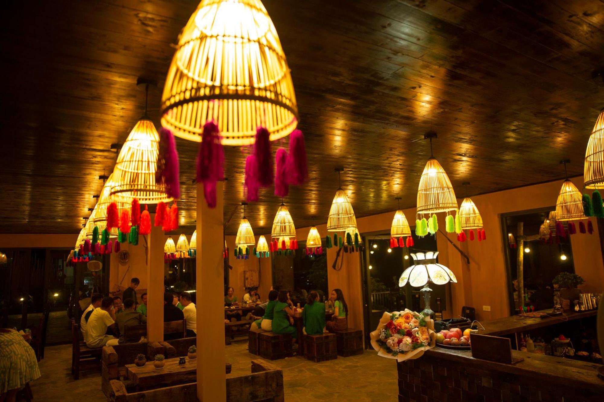 Black Ship Lodge