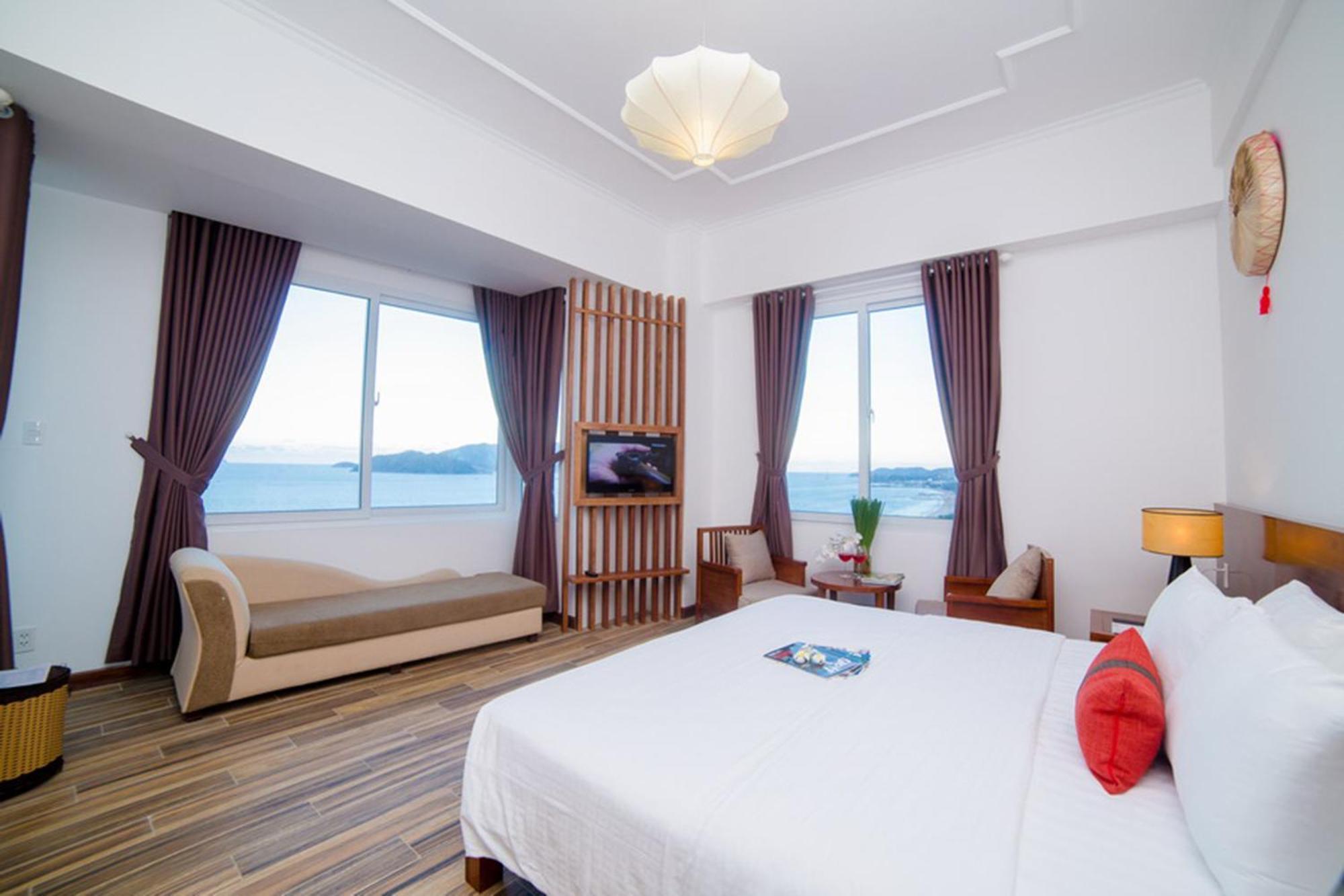 Hotel The Light Nha Trang