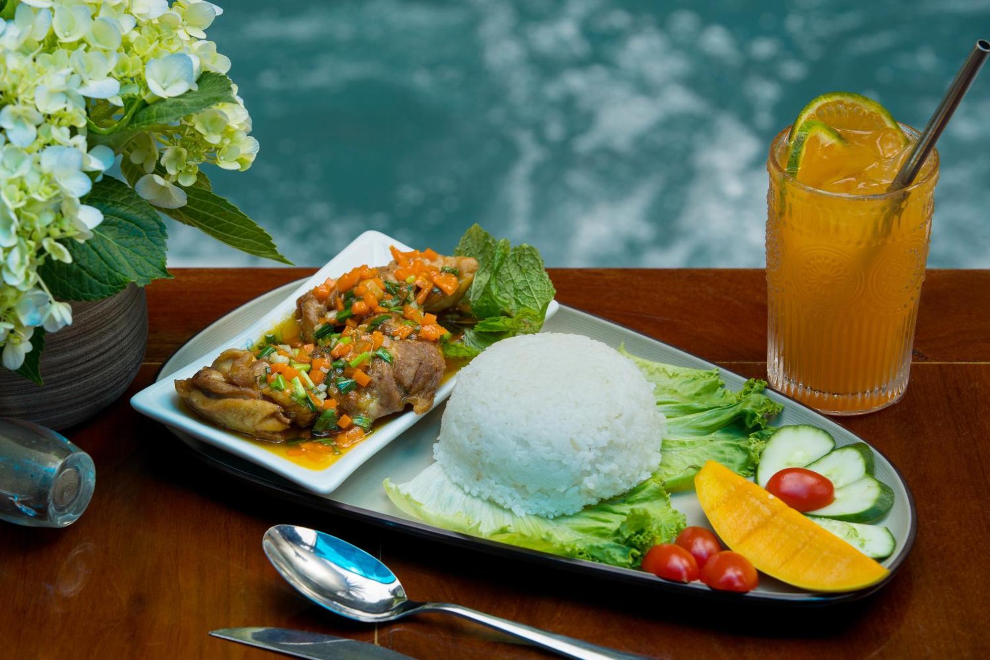 Nhà trọ Cát Bà Palace
