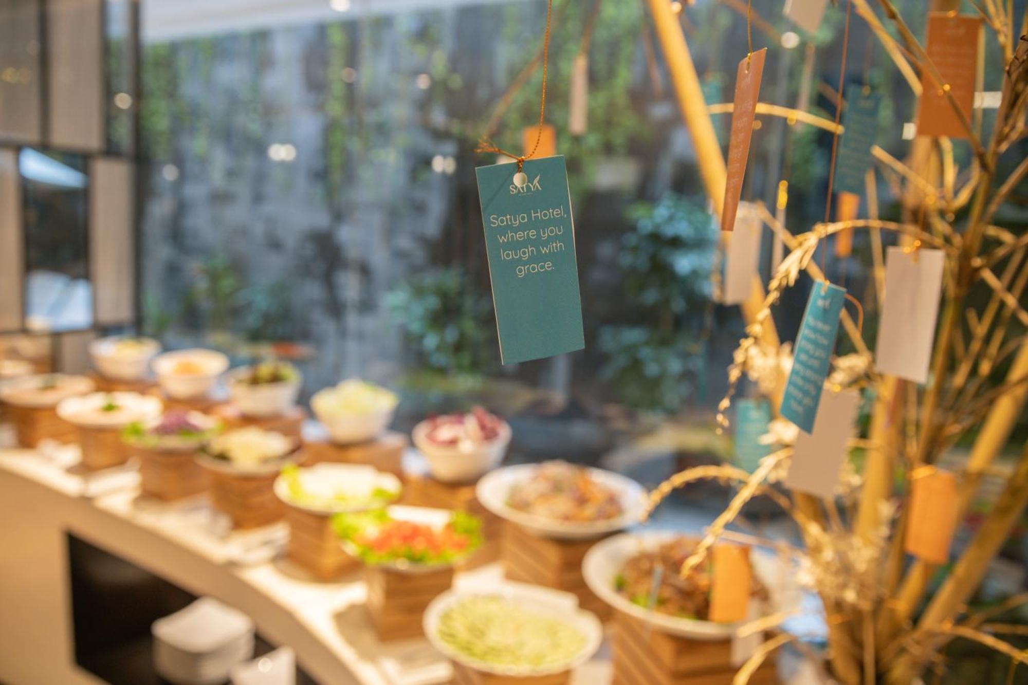 Hotel Satya Market