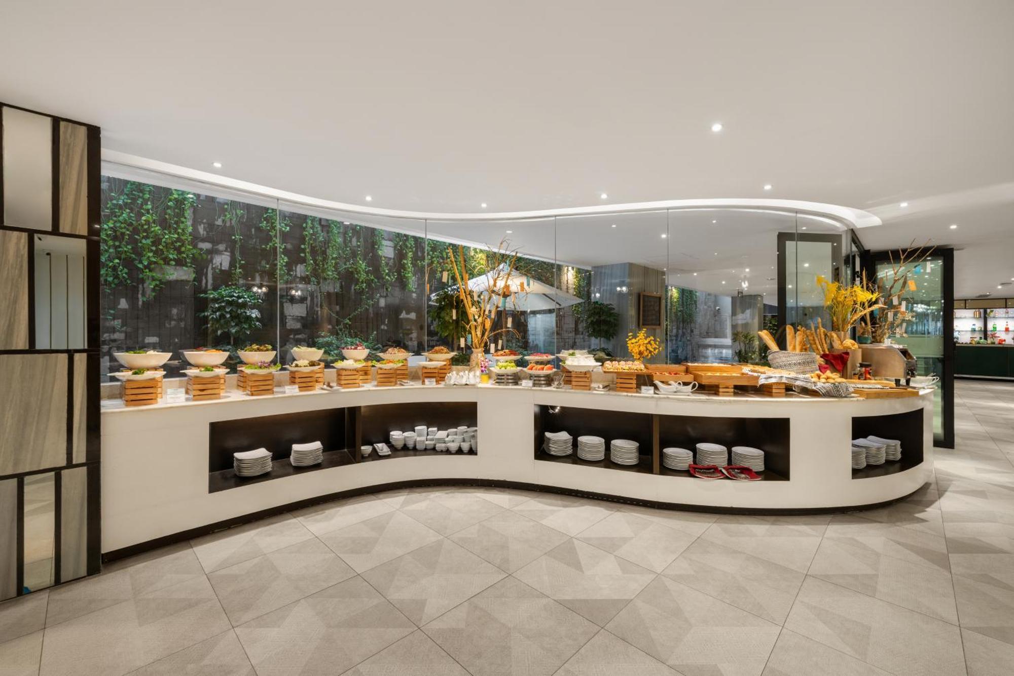 Satya Market Hotel
