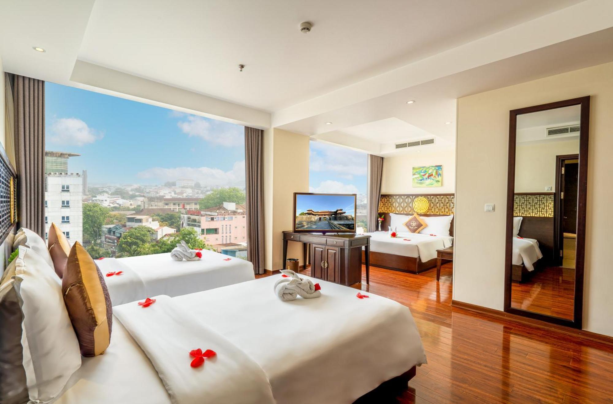 Thanh Lich Royal Boutique Hotel 4*