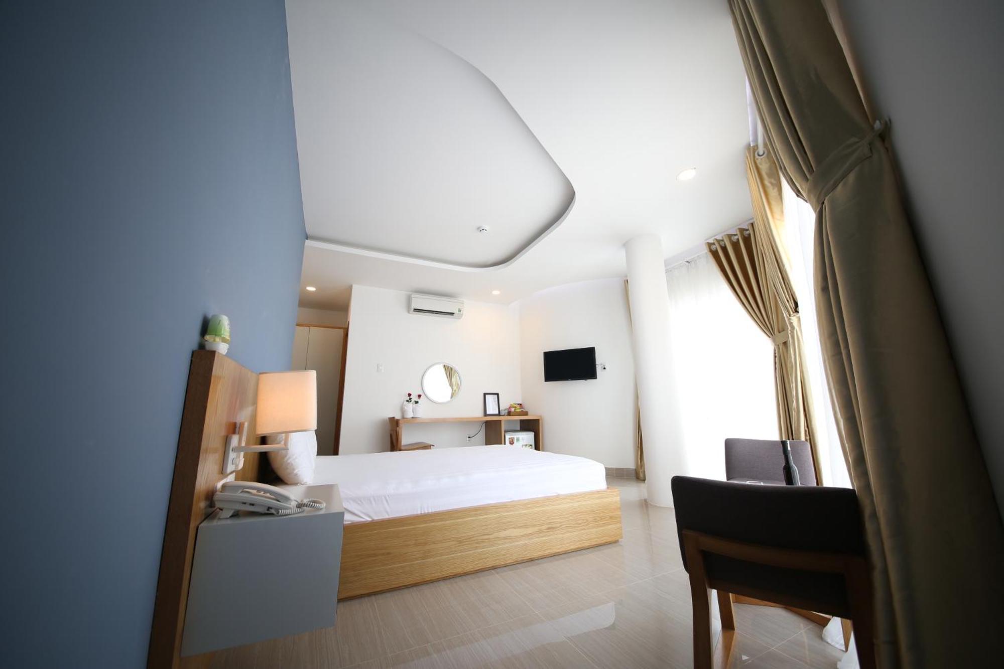 Sailing Khách sạn 3*