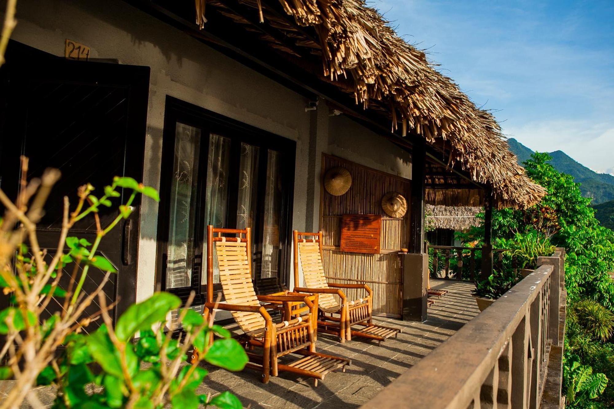 Mai Chau Ecolodge Hotel 4*