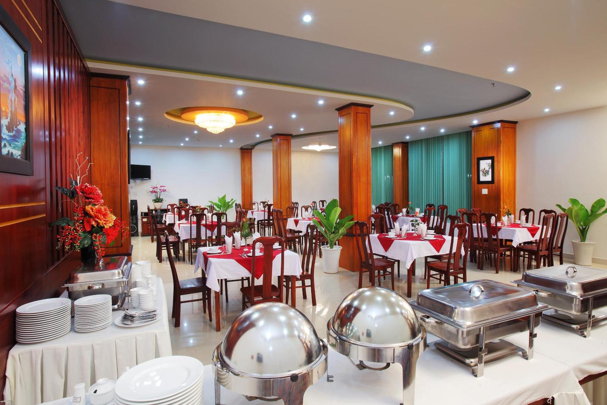 Khách sạn Gold Stars 2*