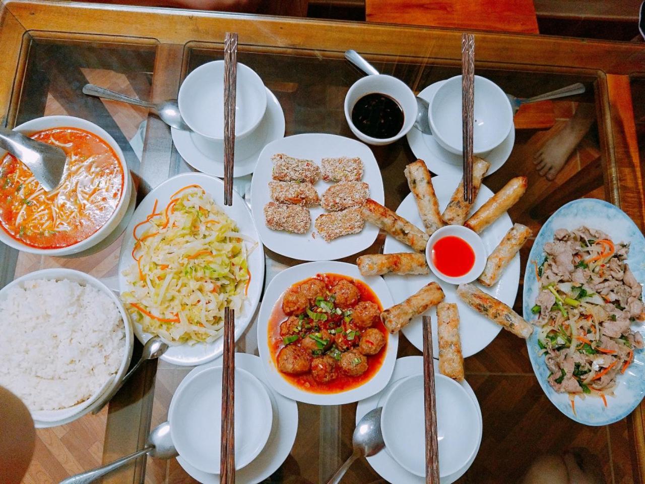 Mountain View & Restaurant * Ninh Binh
