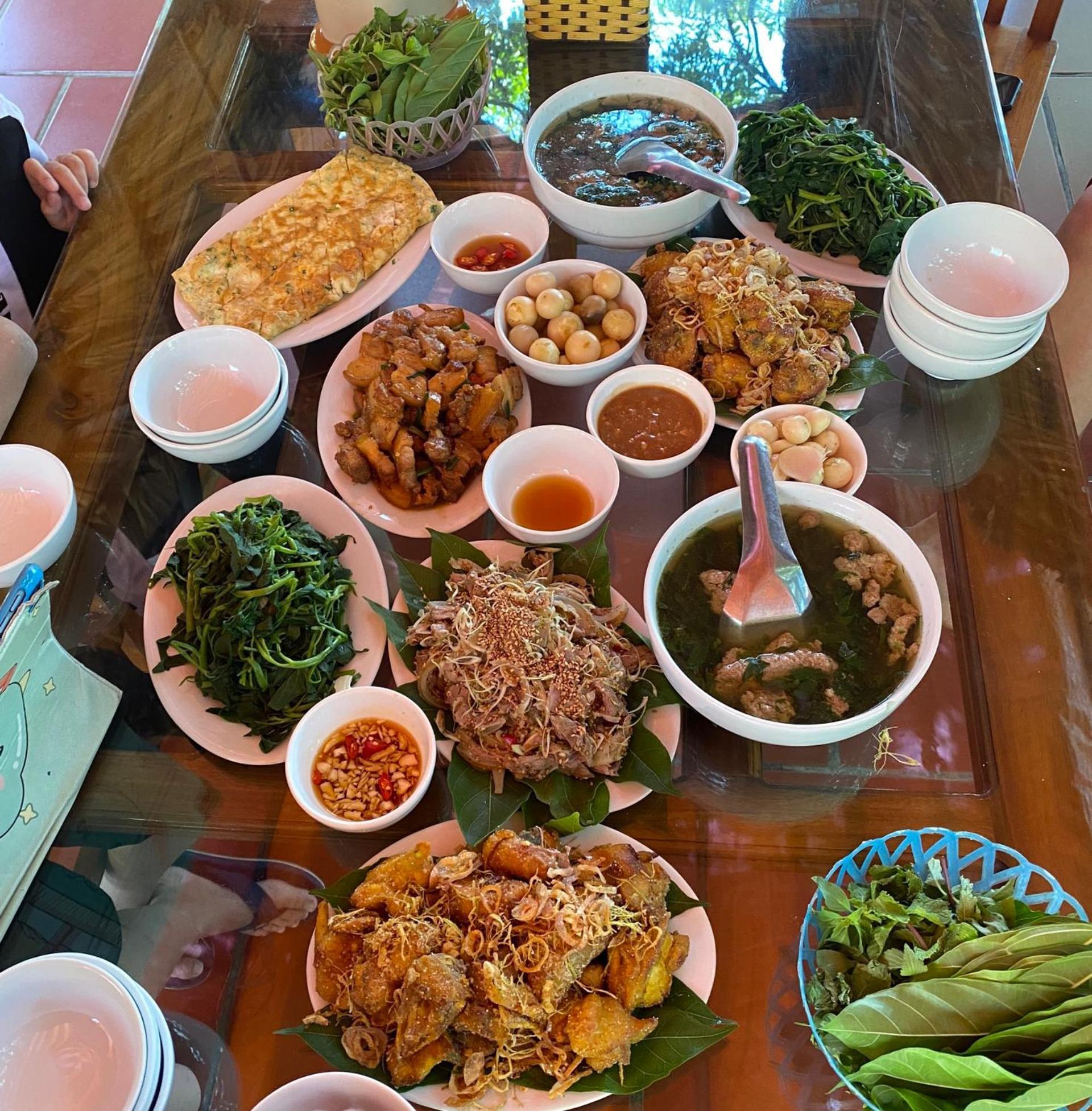 Homestay Mountain View & Restaurant
