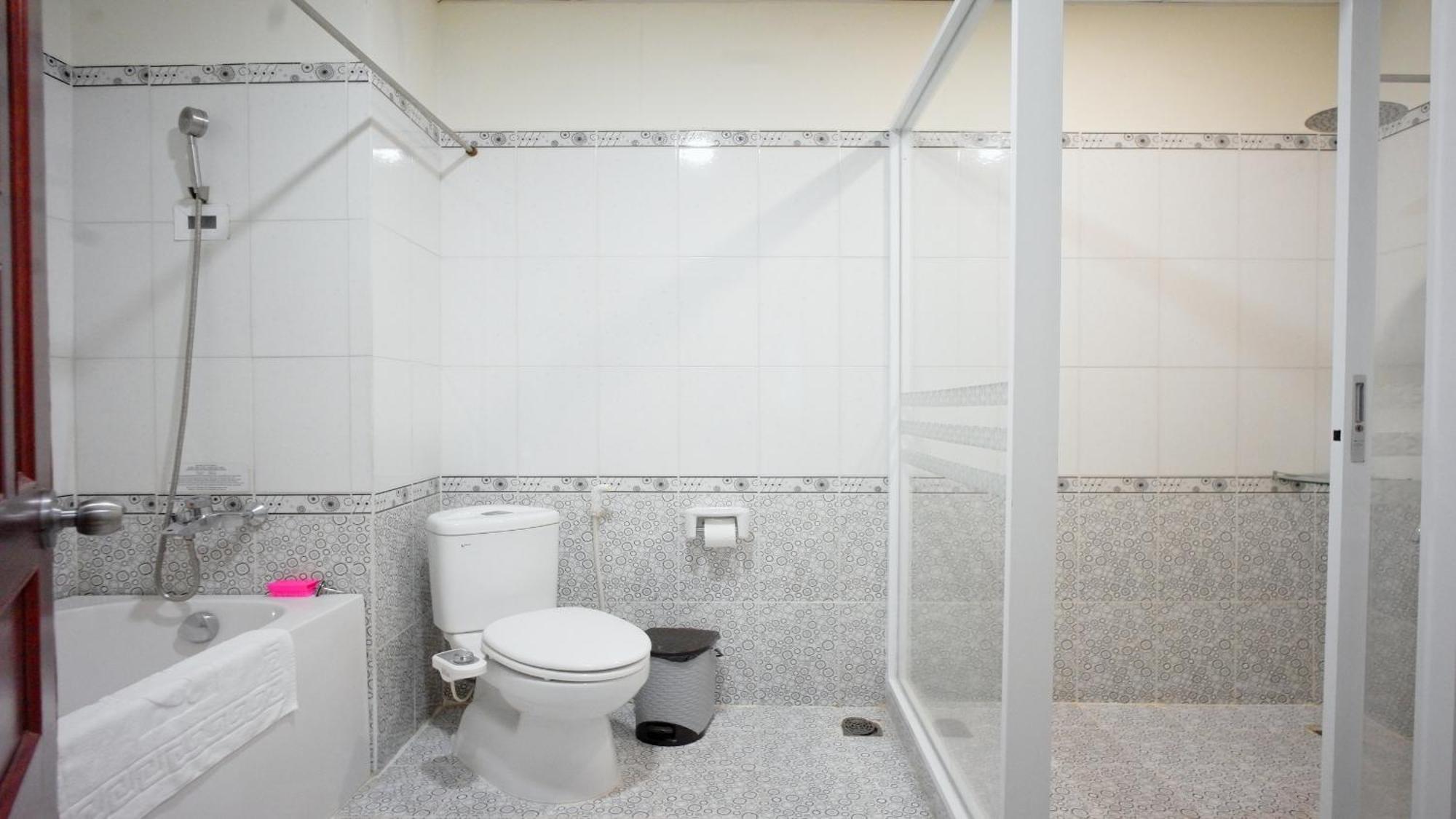 Sai Gon - Khách sạn 3*