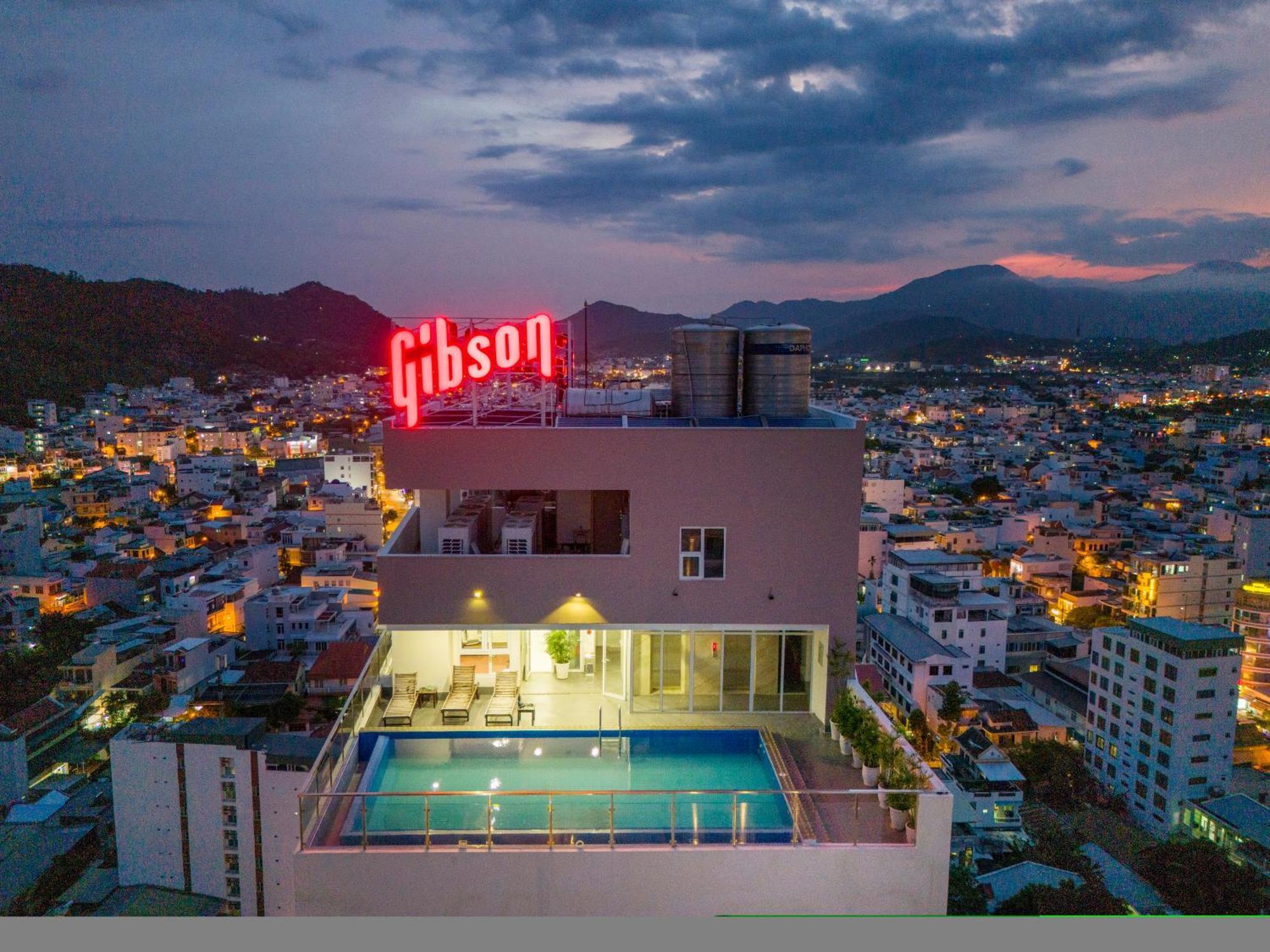 Gibson Hotel 4*