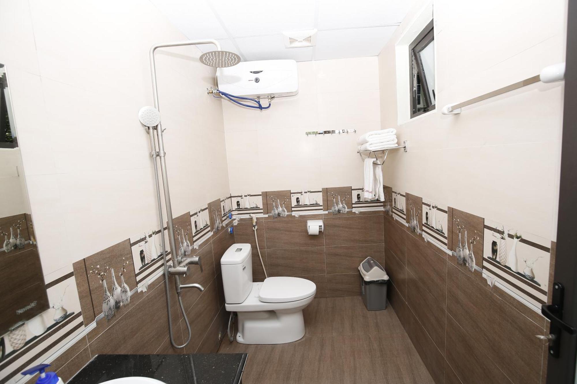 Hoang Phuc Hotel 2*