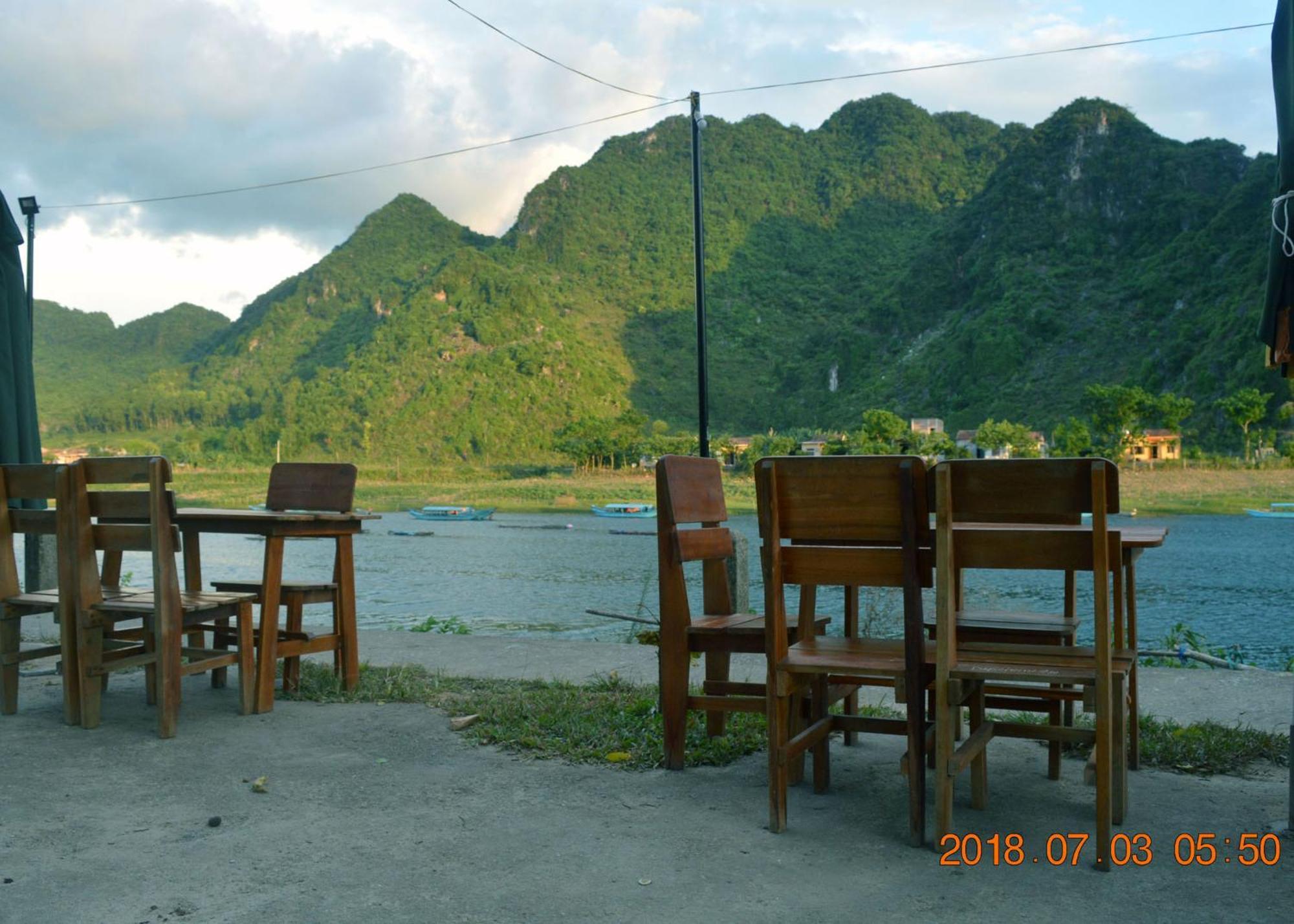 Son Doong Riverside Hotel 2*