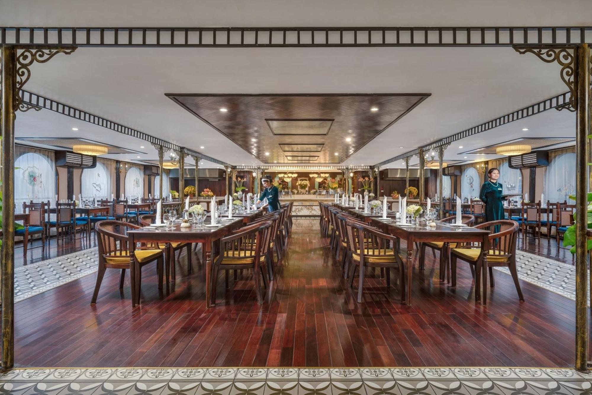  Indochine Cruise Hạ Long