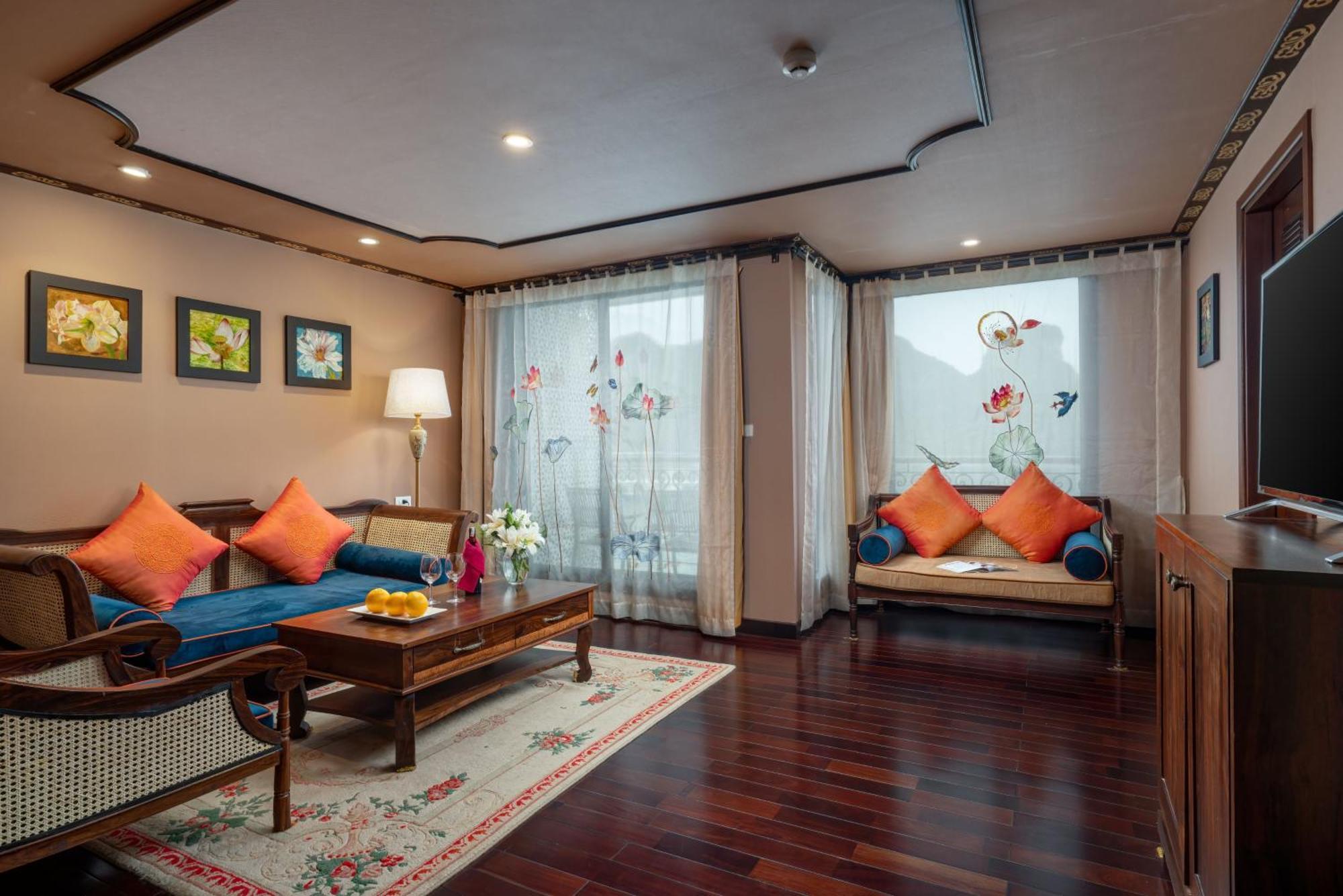 Indochine Cruise 5* Hạ Long