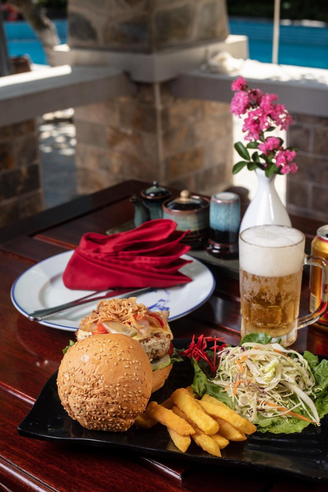 Bai Dinh Garden & 4* Ninh Binh
