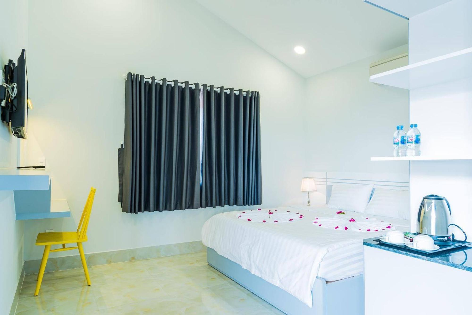Vivian Hotel 2*