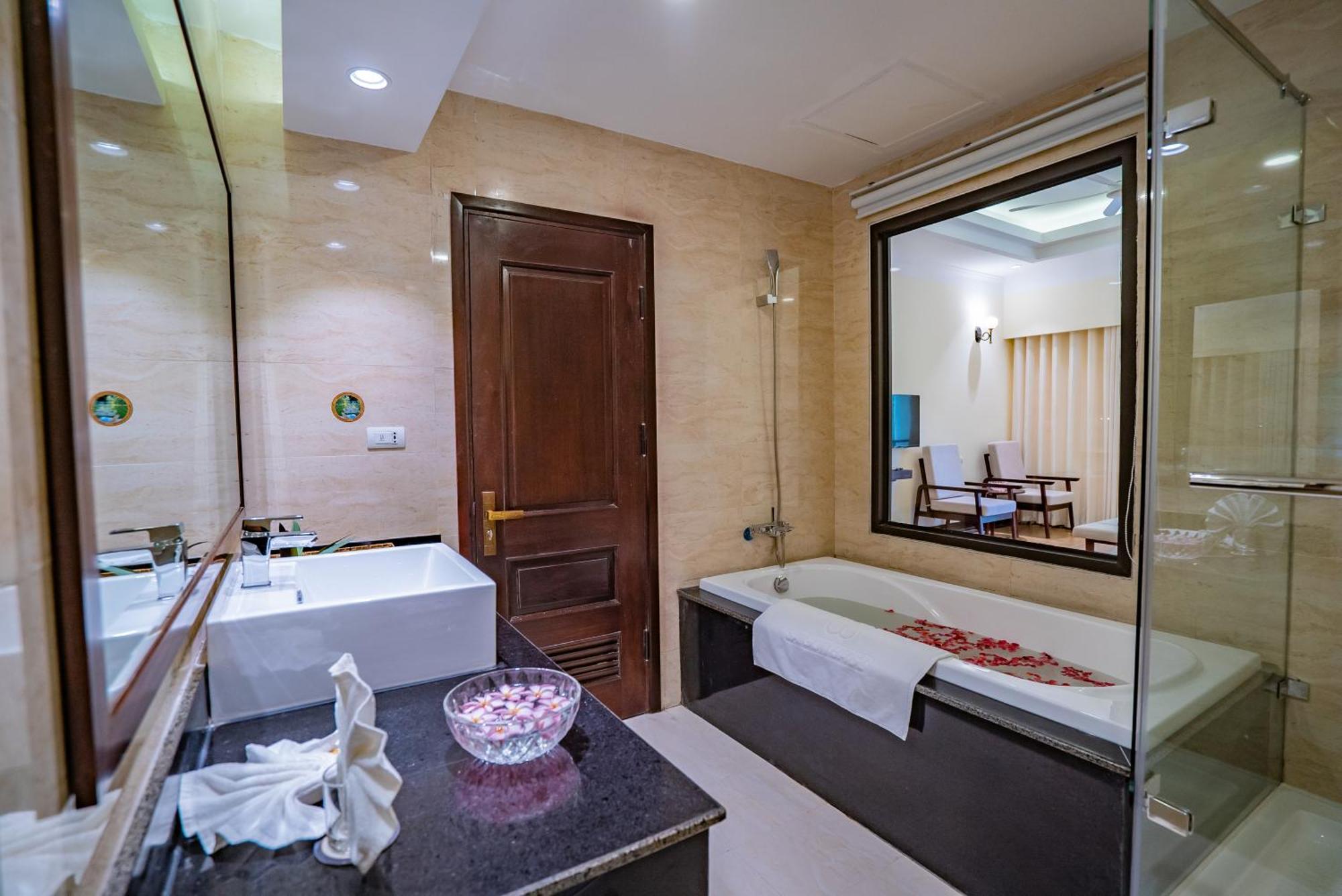 Saigon-ba Be Khách sạn 4*