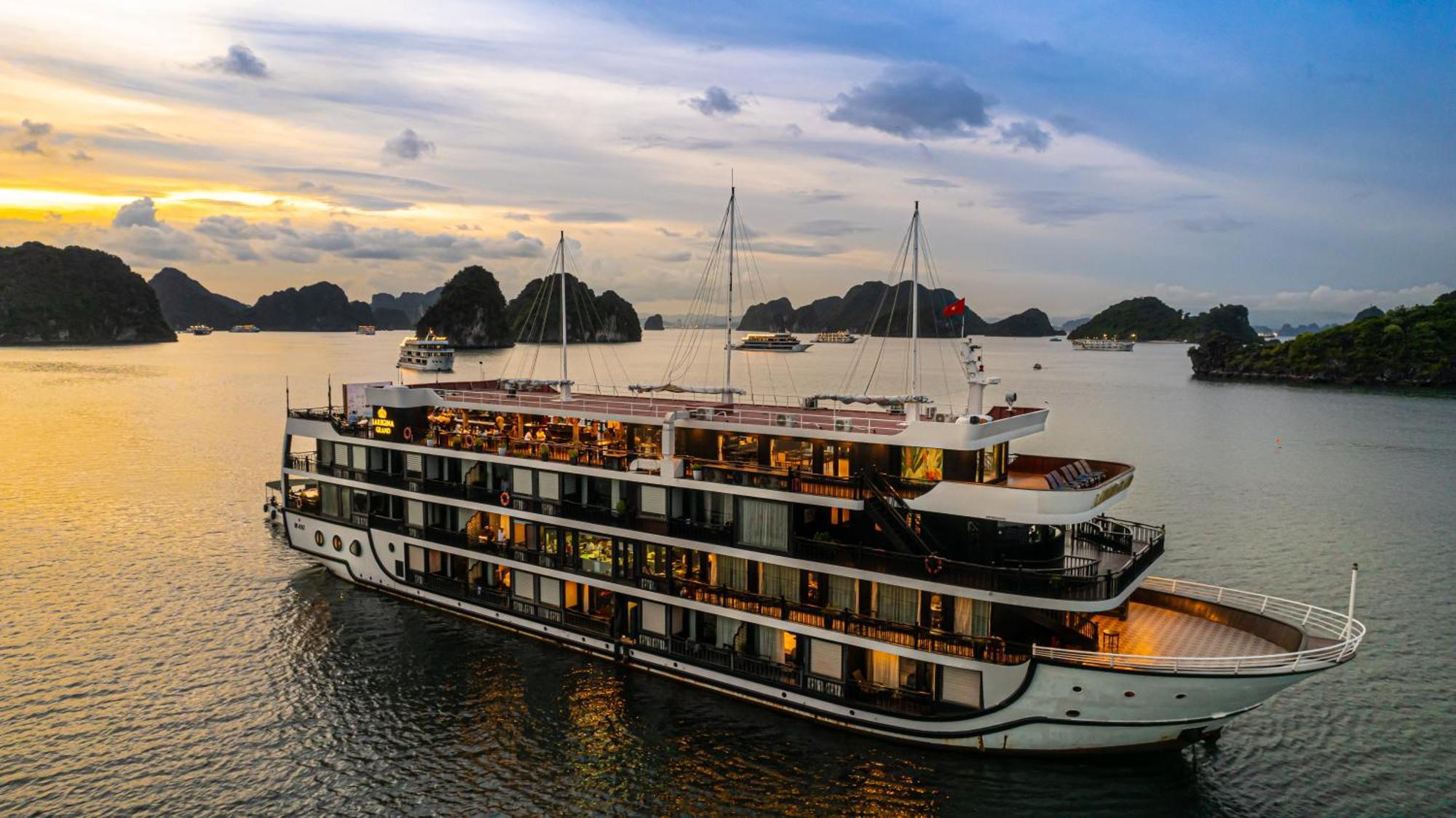 La Regina Grand Cruise Ha Long