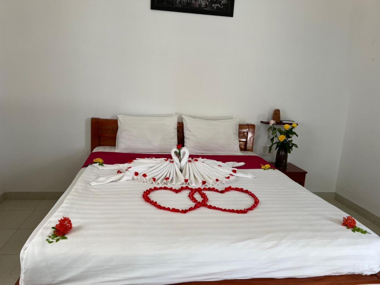 Hotel An Vinh Analog House - Le Bonheur Ap Thien Phuoc