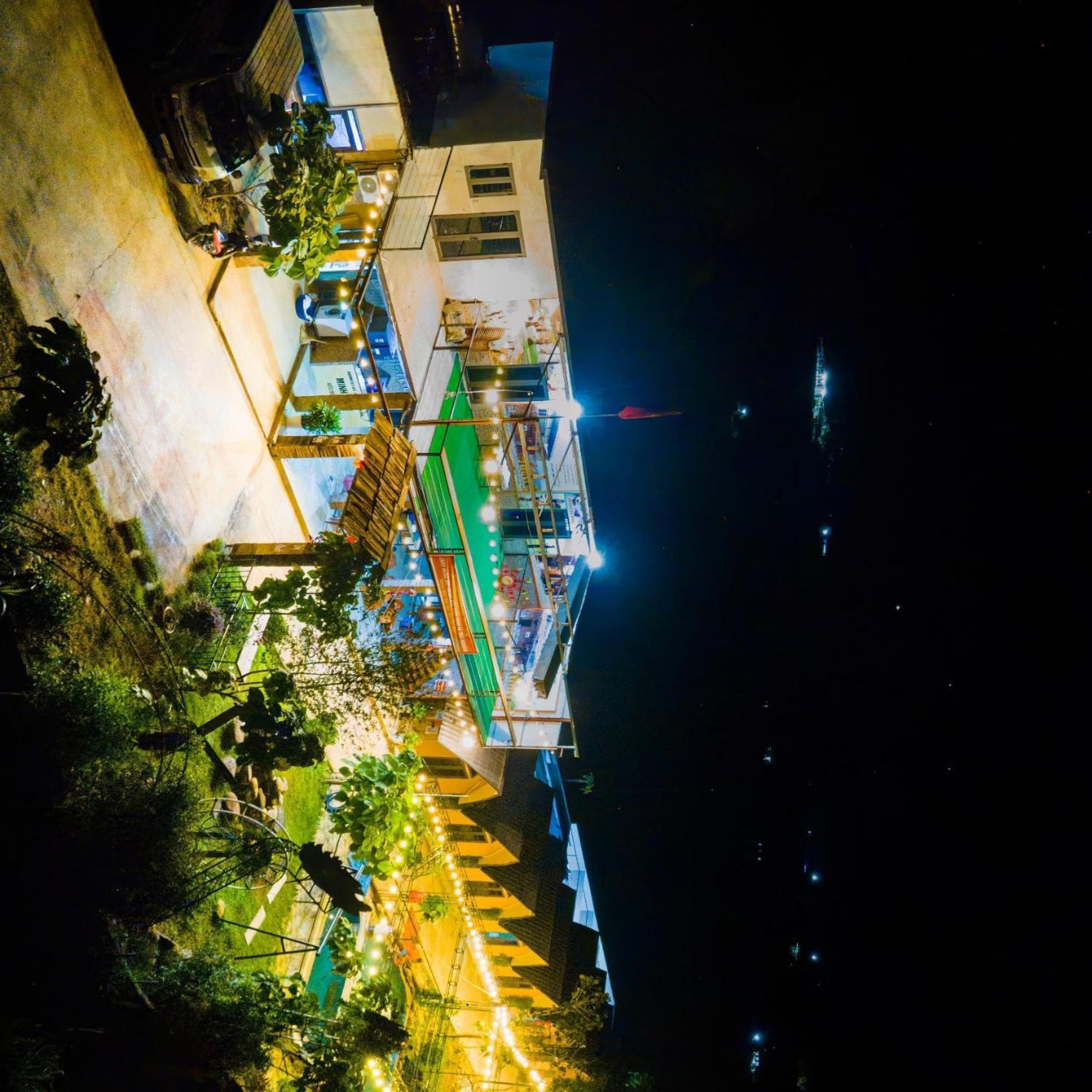 Suoi Khoang Minh Hang Hotel