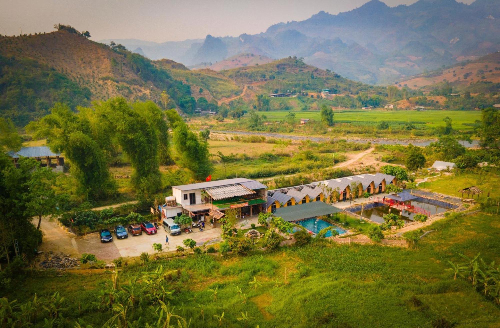 Suoi Khoang Minh Hang *