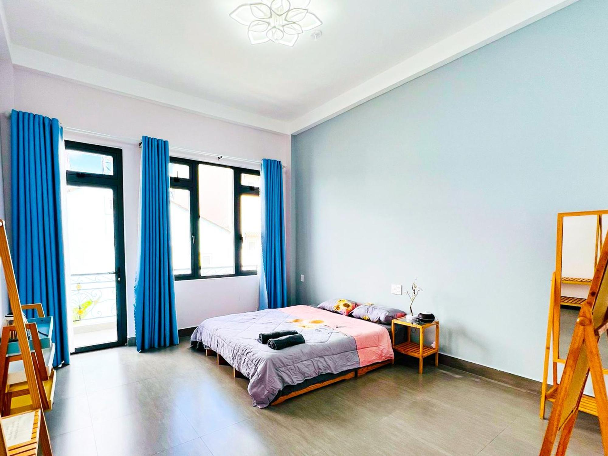 Kim Little House Khách sạn 3*