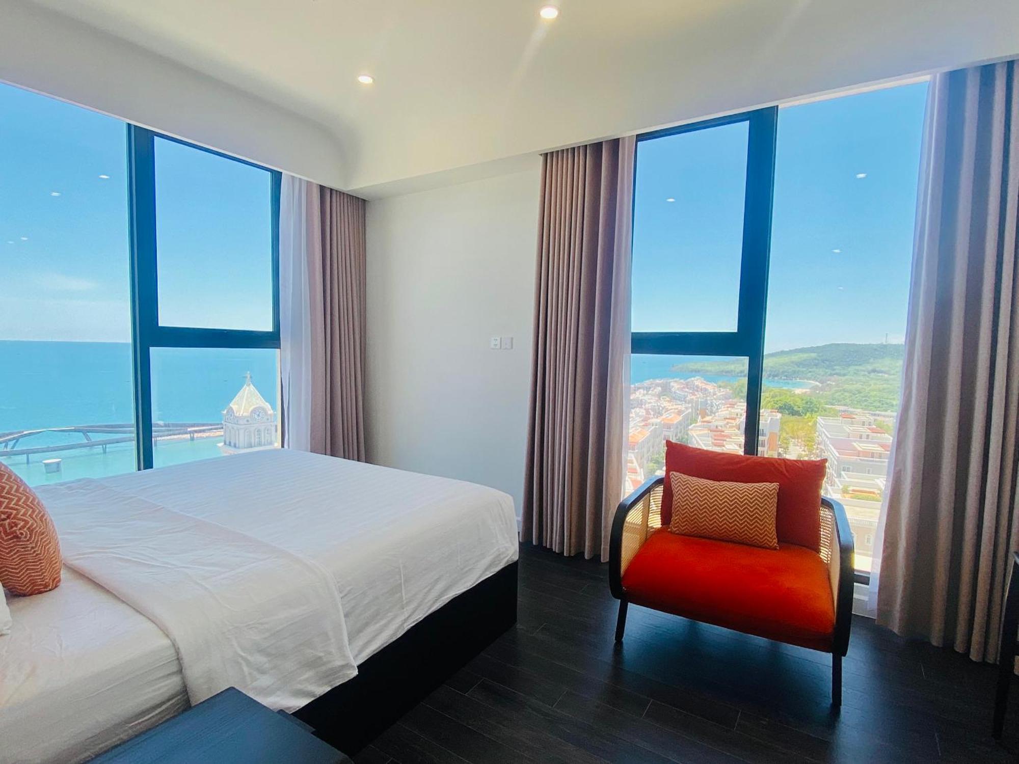 La Phan Phu Quoc, Hillside *