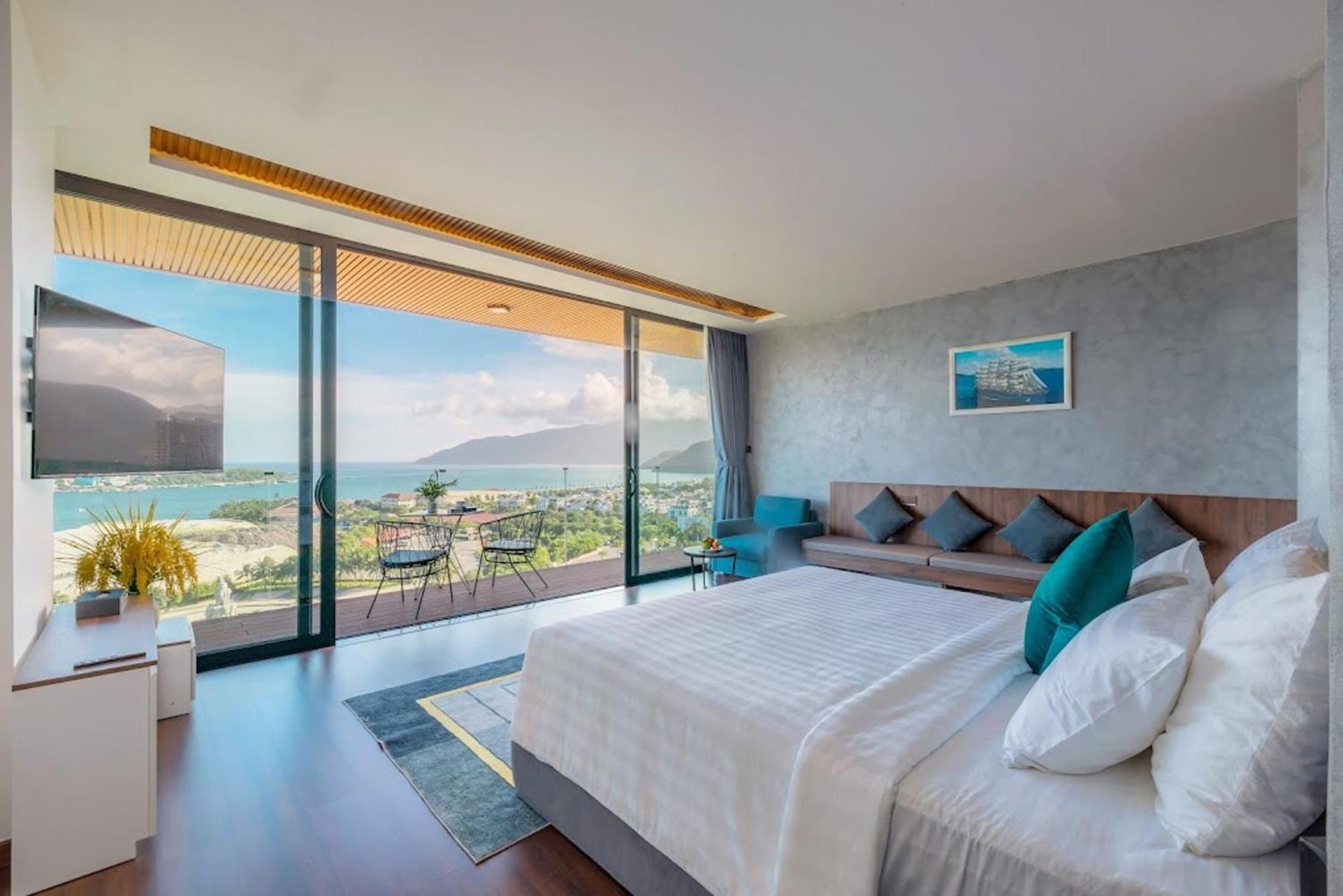Ocean Villa *