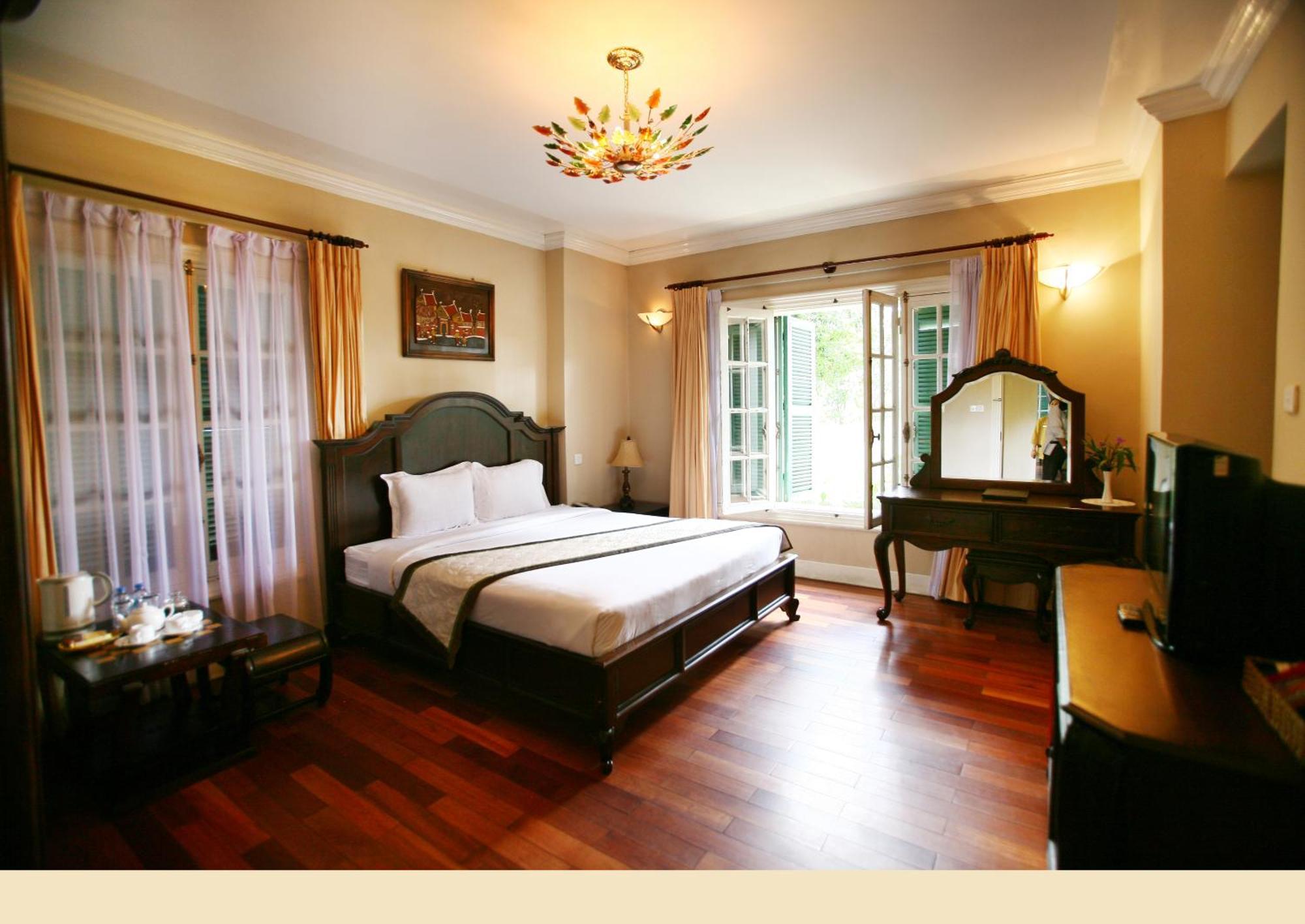 Hotel Cadasa 3*