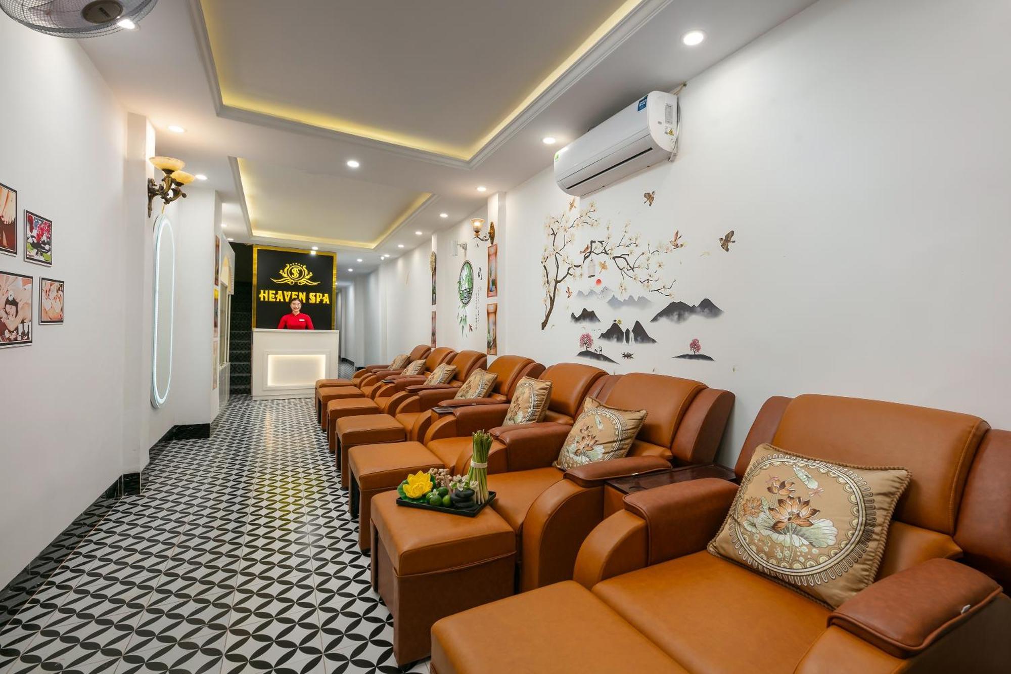 Silk Castle & Hotel Hanoi