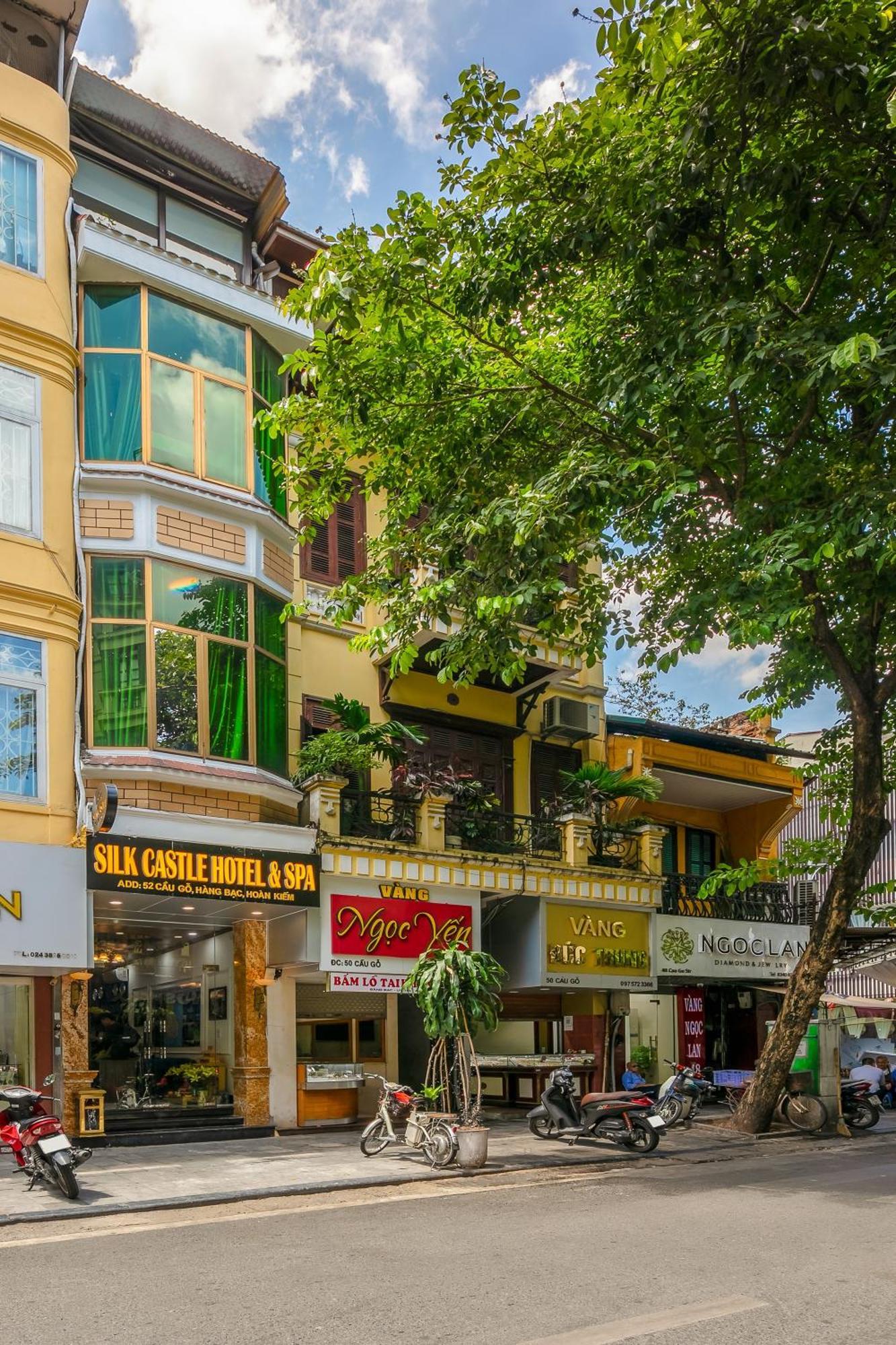 Silk Castle & Hanoi