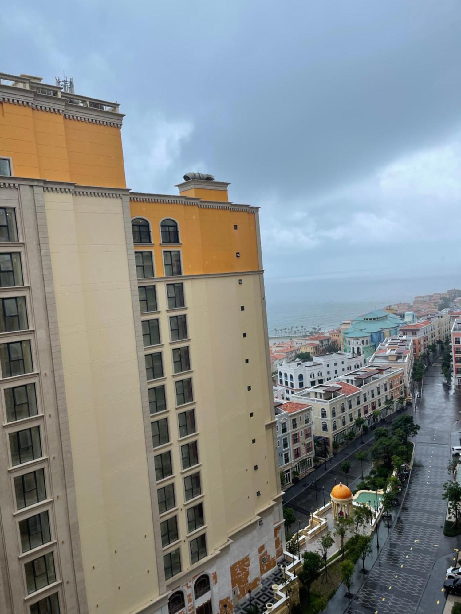 Ho Nha Co Tam , Sunset Town , * Phú Quốc