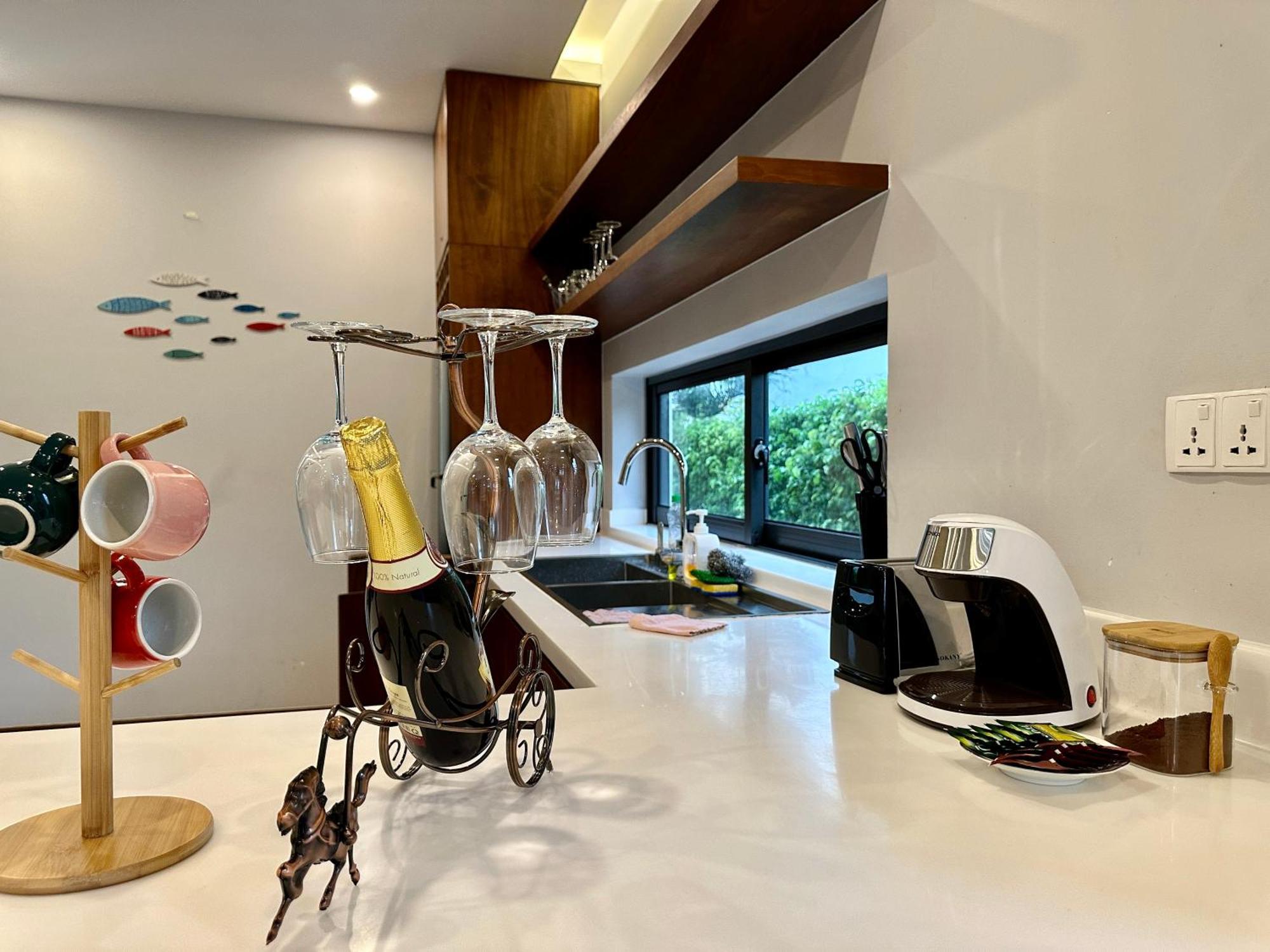 West Private Swimming Pool Villa *
