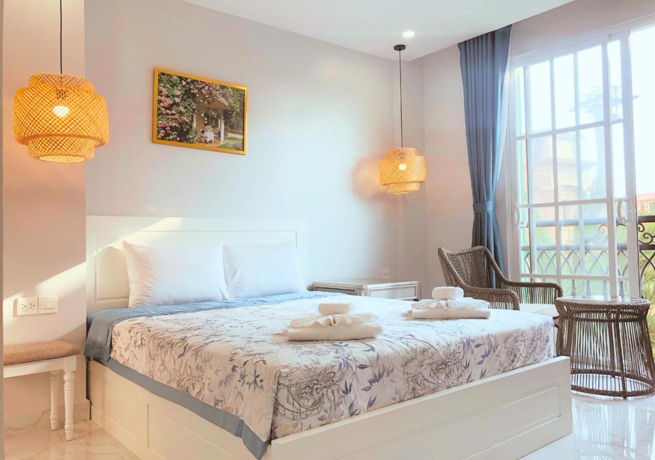 Moonlight Hotel 3*