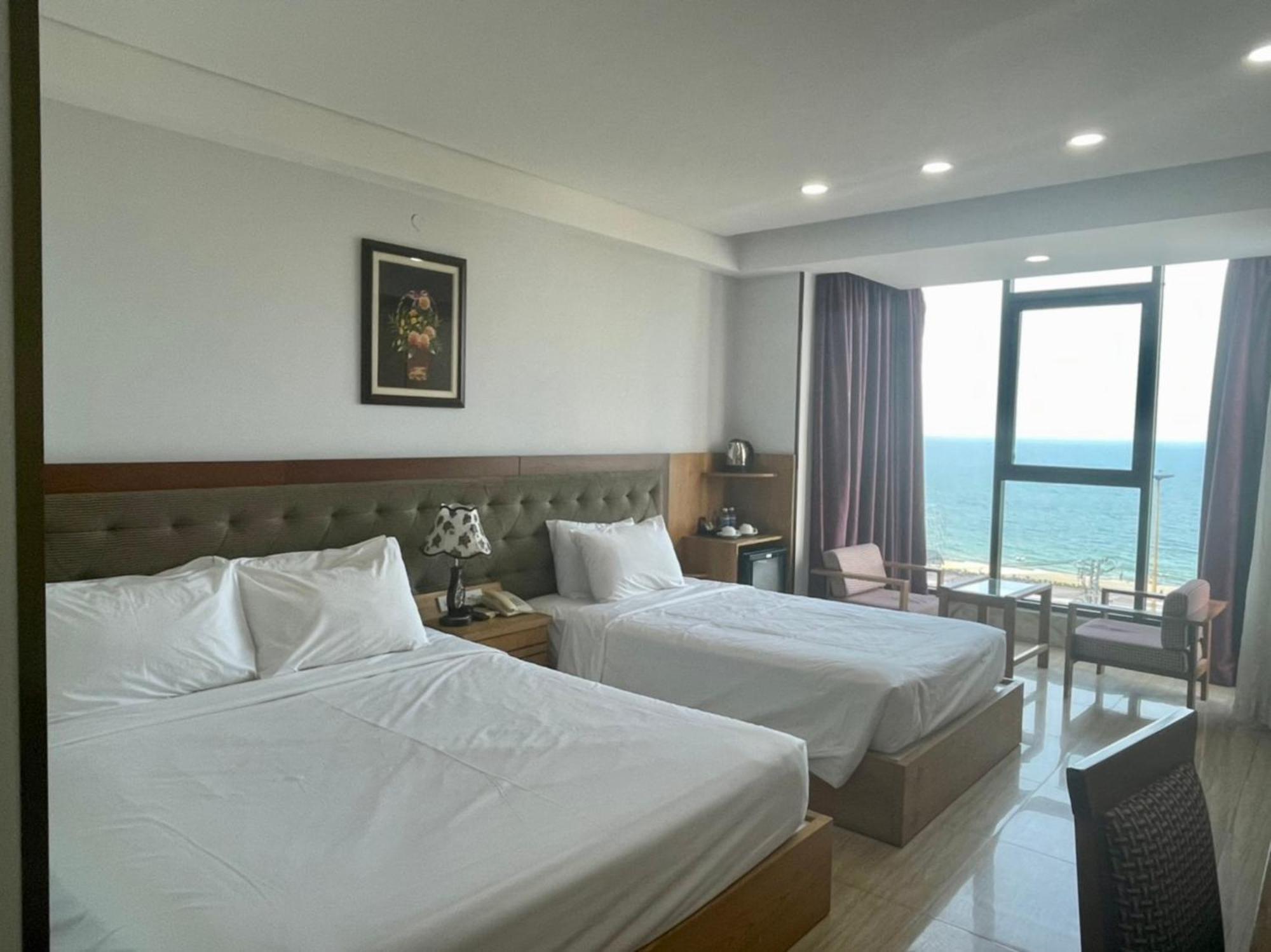 Khách sạn Happy Light Nha Trang