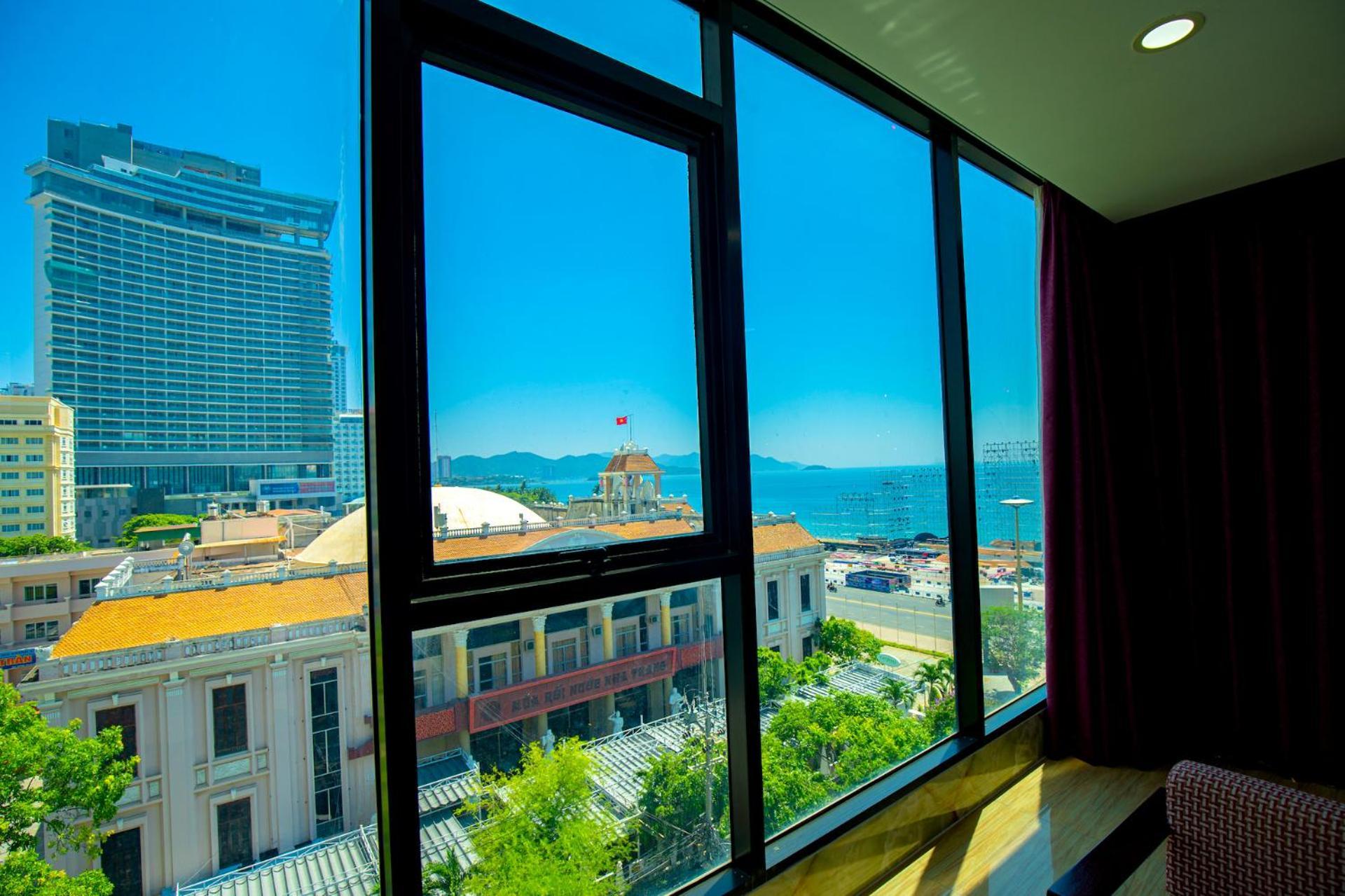 Happy Light 4* Nha Trang