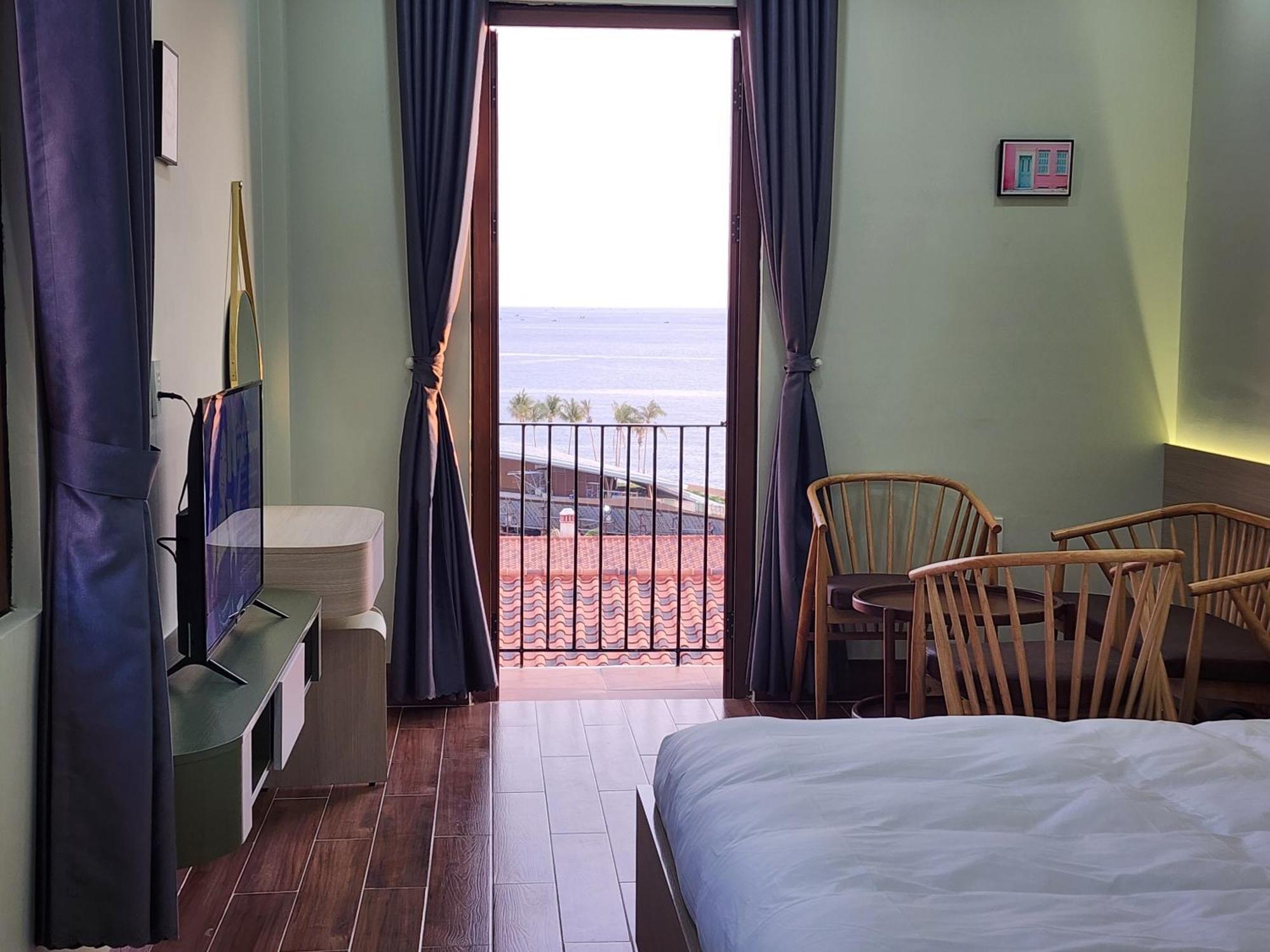 Sea Sunset - Welcome To A Mixing World Of Friends Hotel