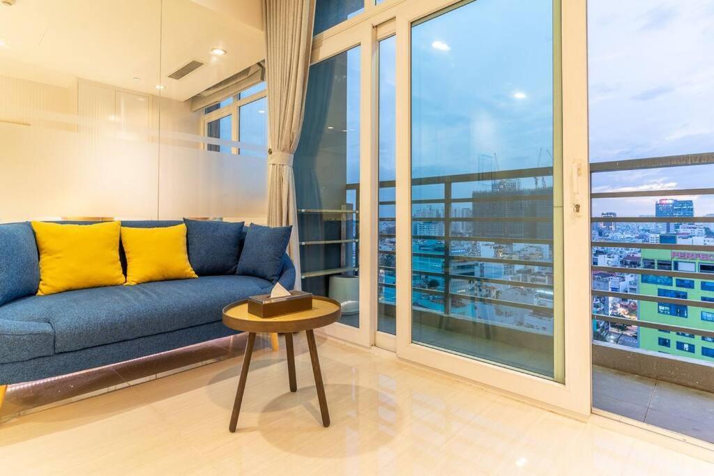 The Rixx Stylish In D1 At Ben Thanh With Netflix Pool Bathtub