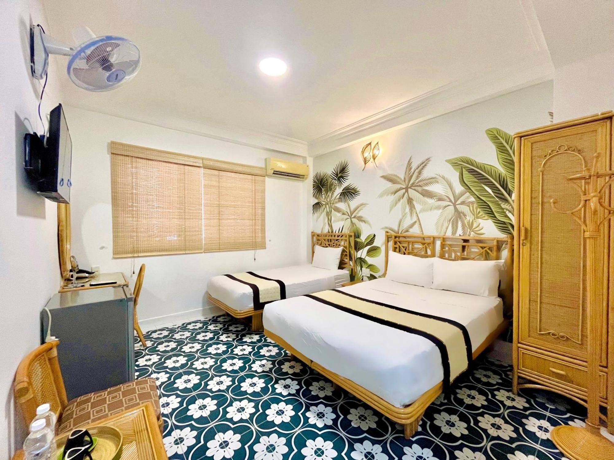 Spring House Khách sạn 3*