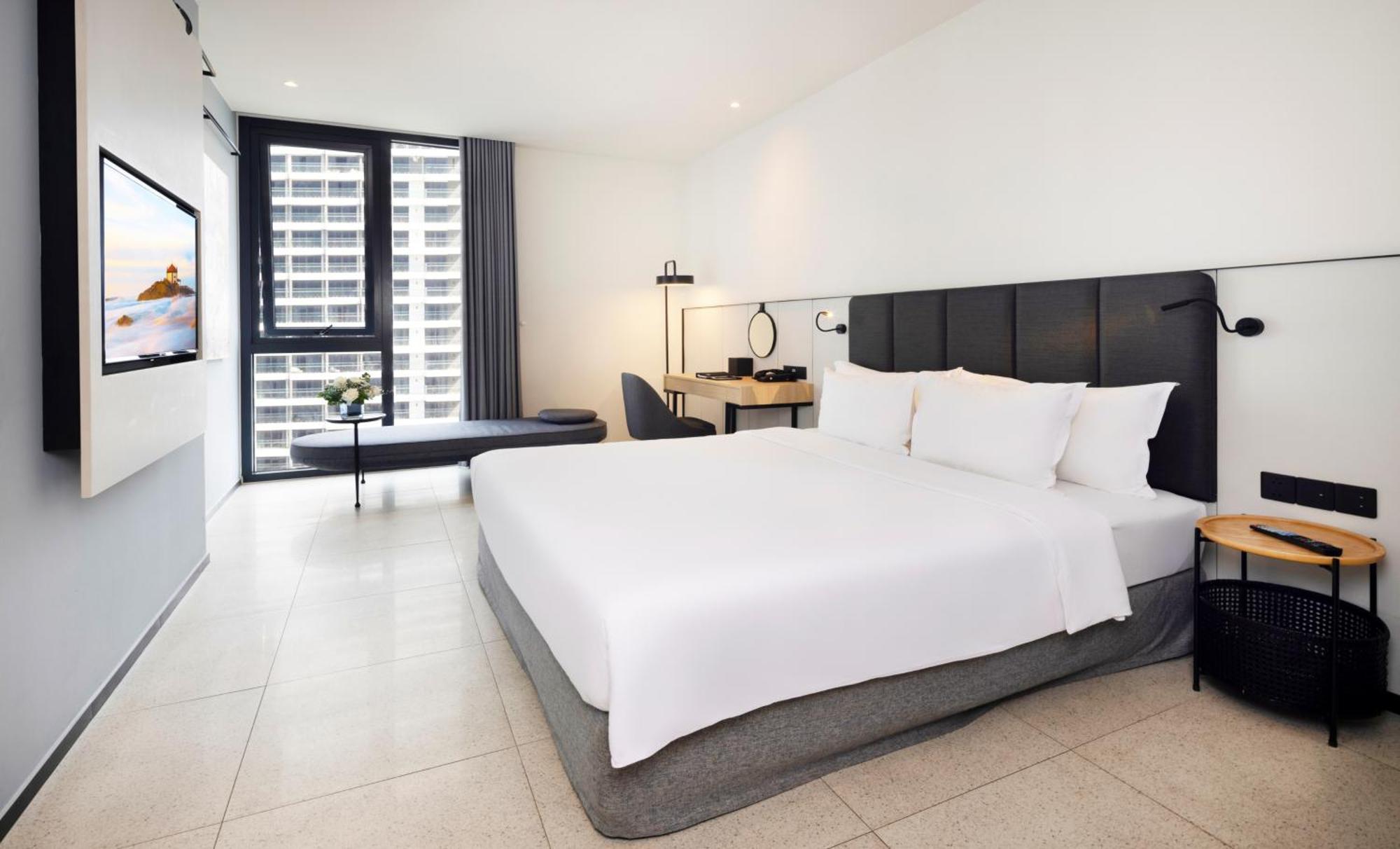 Anya Hotel