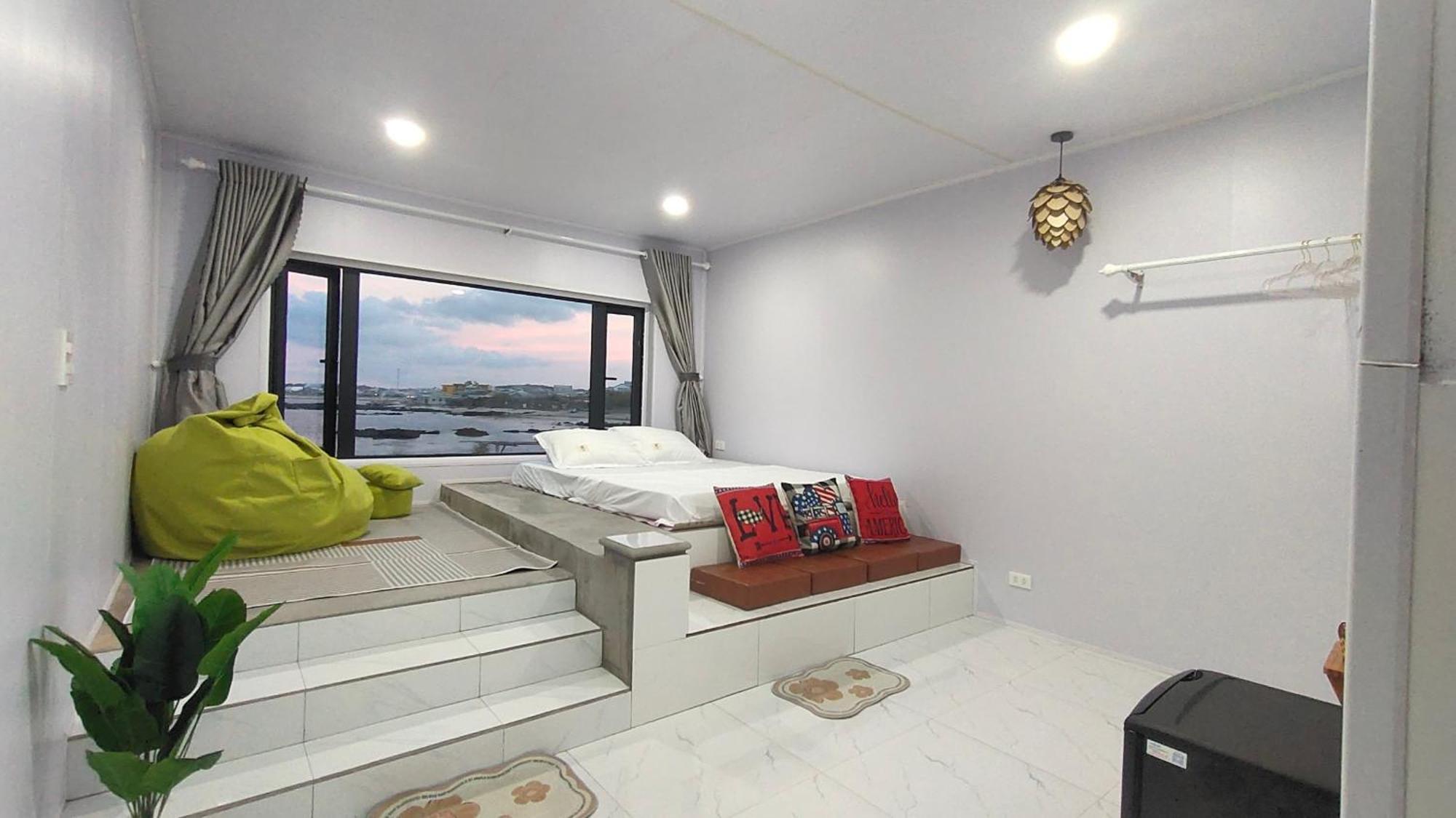 Long Vi - Dao Phu Quy 3*