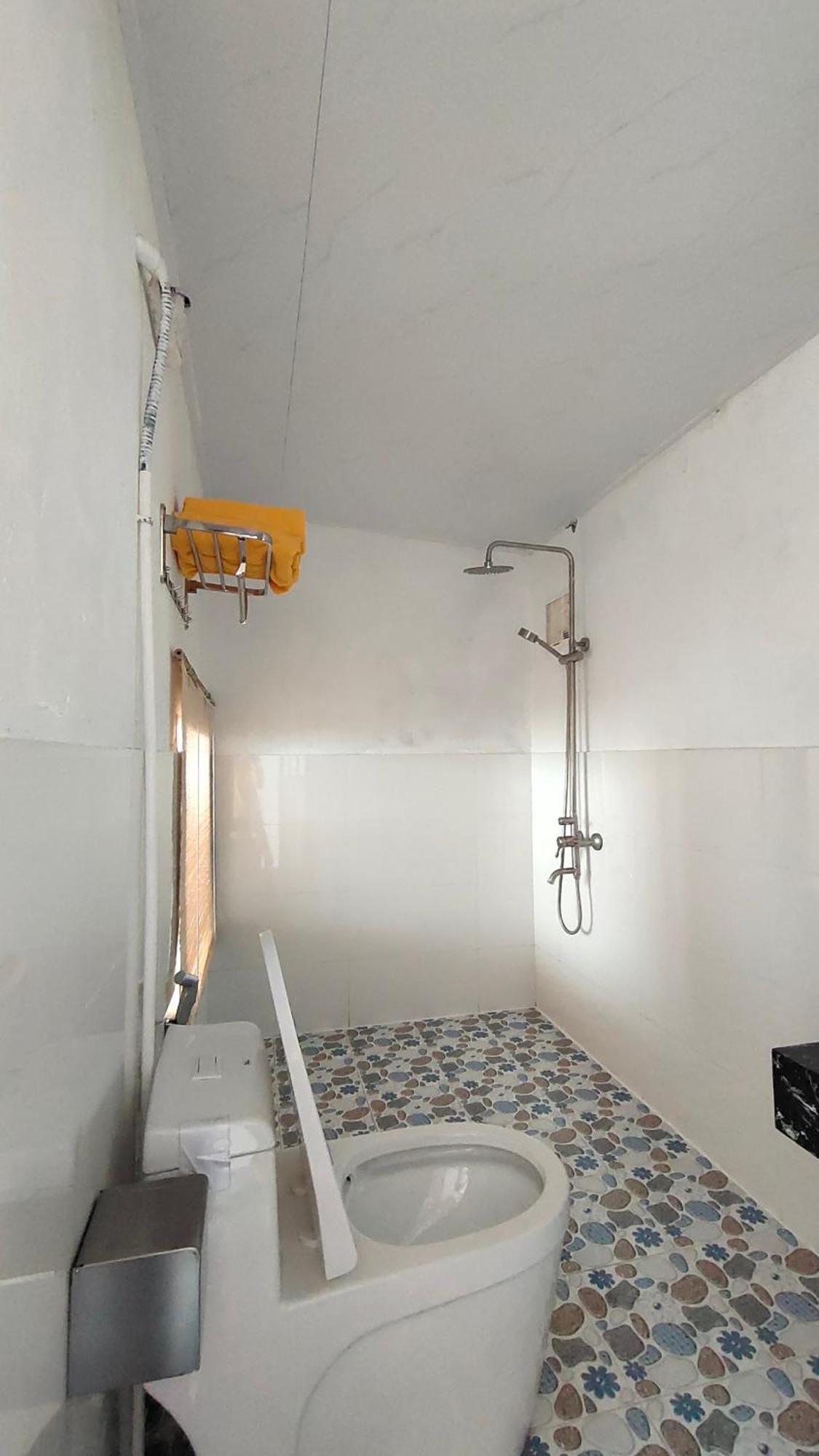 Khách sạn Long Vi - Dao Phu Quy 3*