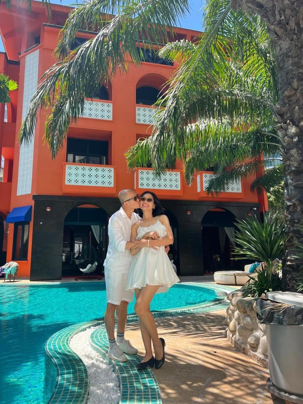 Orangeblue Near Pool Free Vietnam Vung Tau